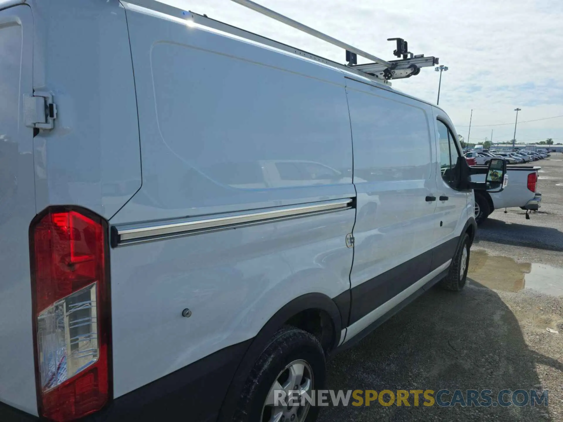 4 Фотография поврежденного автомобиля 1FTYR1YG5KKA38069 FORD TRANSIT 2019