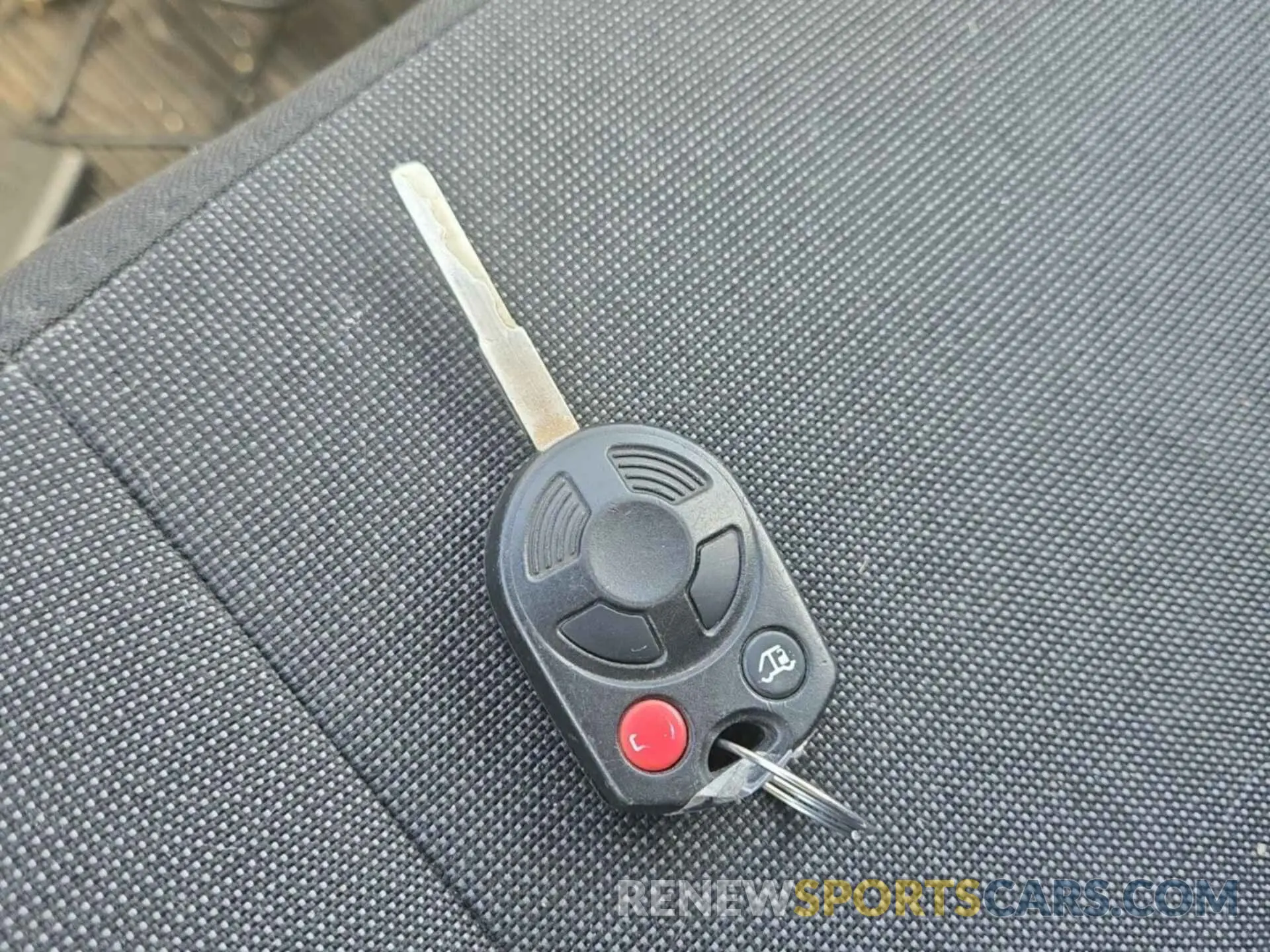 34 Photograph of a damaged car 1FTYR1YG5KKB48118 FORD TRANSIT 2019