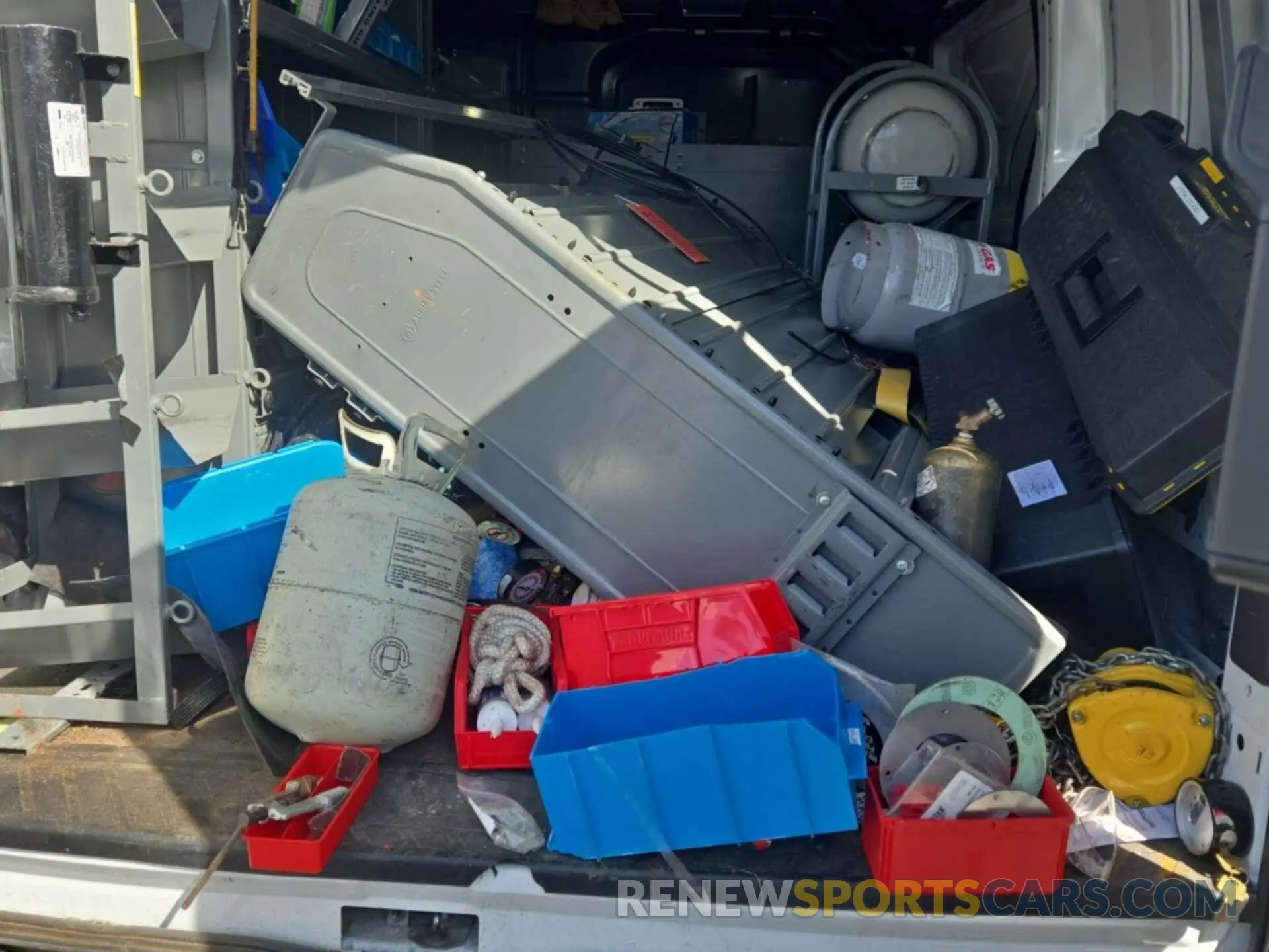 36 Photograph of a damaged car 1FTYR1YG5KKB48118 FORD TRANSIT 2019