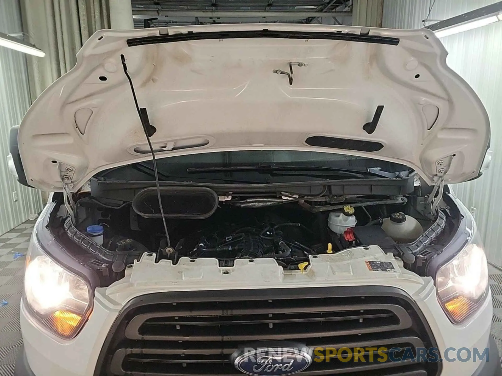 46 Photograph of a damaged car 1FTYR1YG5KKB48118 FORD TRANSIT 2019