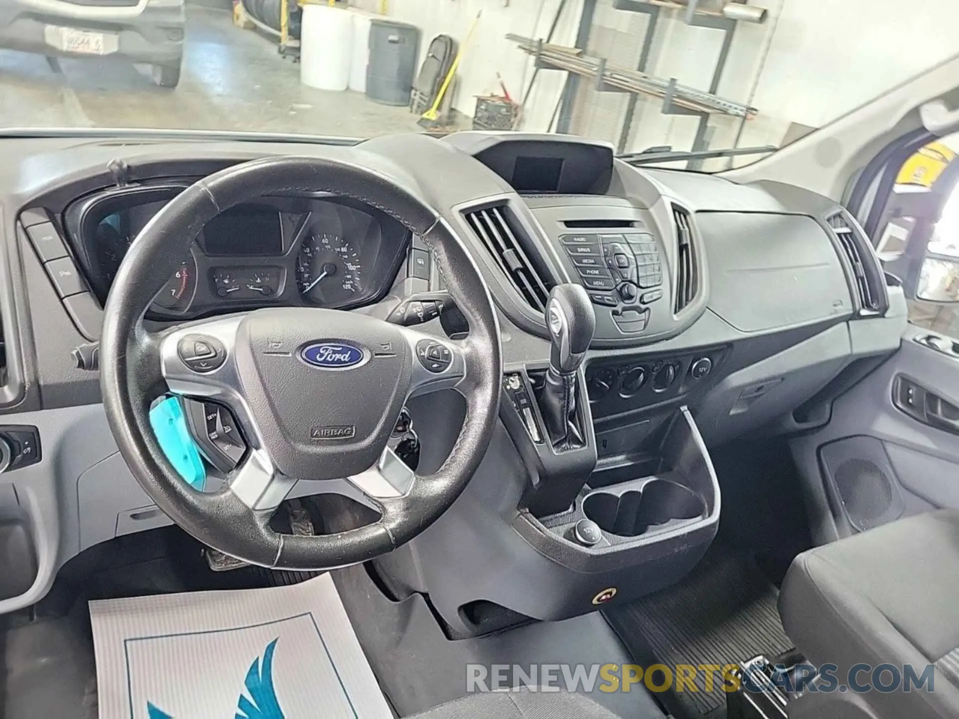 36 Фотография поврежденного автомобиля 1FTYR1YG5KKB48264 FORD TRANSIT 2019