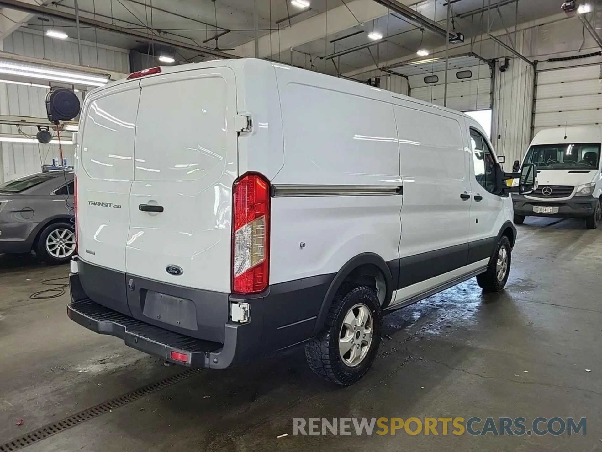 7 Фотография поврежденного автомобиля 1FTYR1YG5KKB48264 FORD TRANSIT 2019