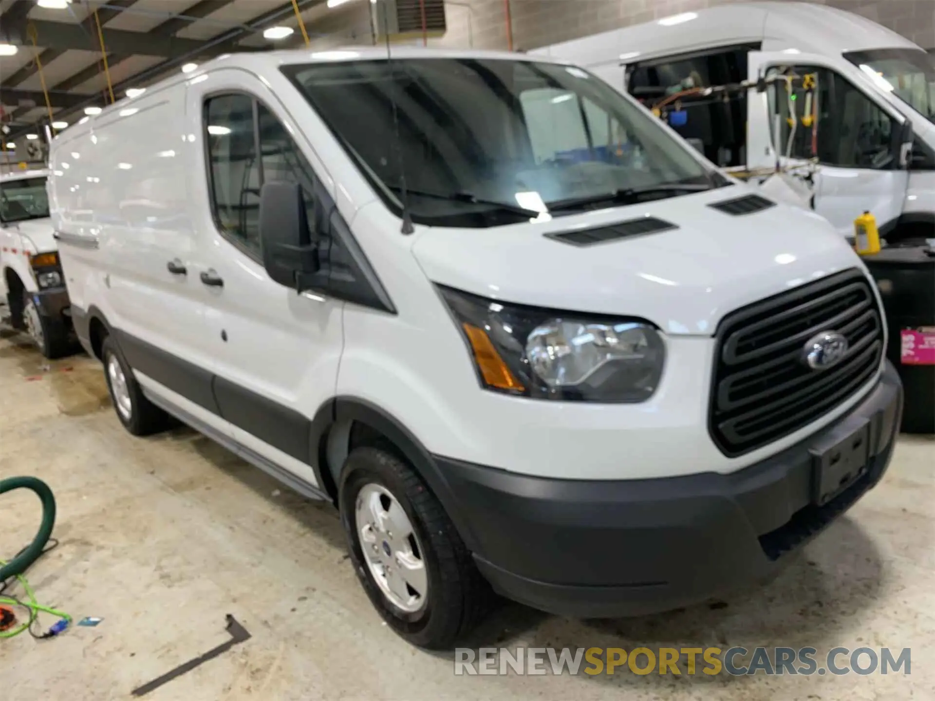 4 Photograph of a damaged car 1FTYR1YG7KKA40826 FORD TRANSIT 2019