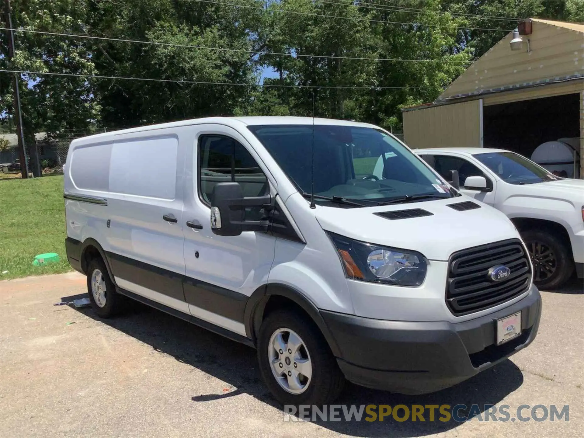 13 Фотография поврежденного автомобиля 1FTYR1YG7KKB48170 FORD TRANSIT 2019