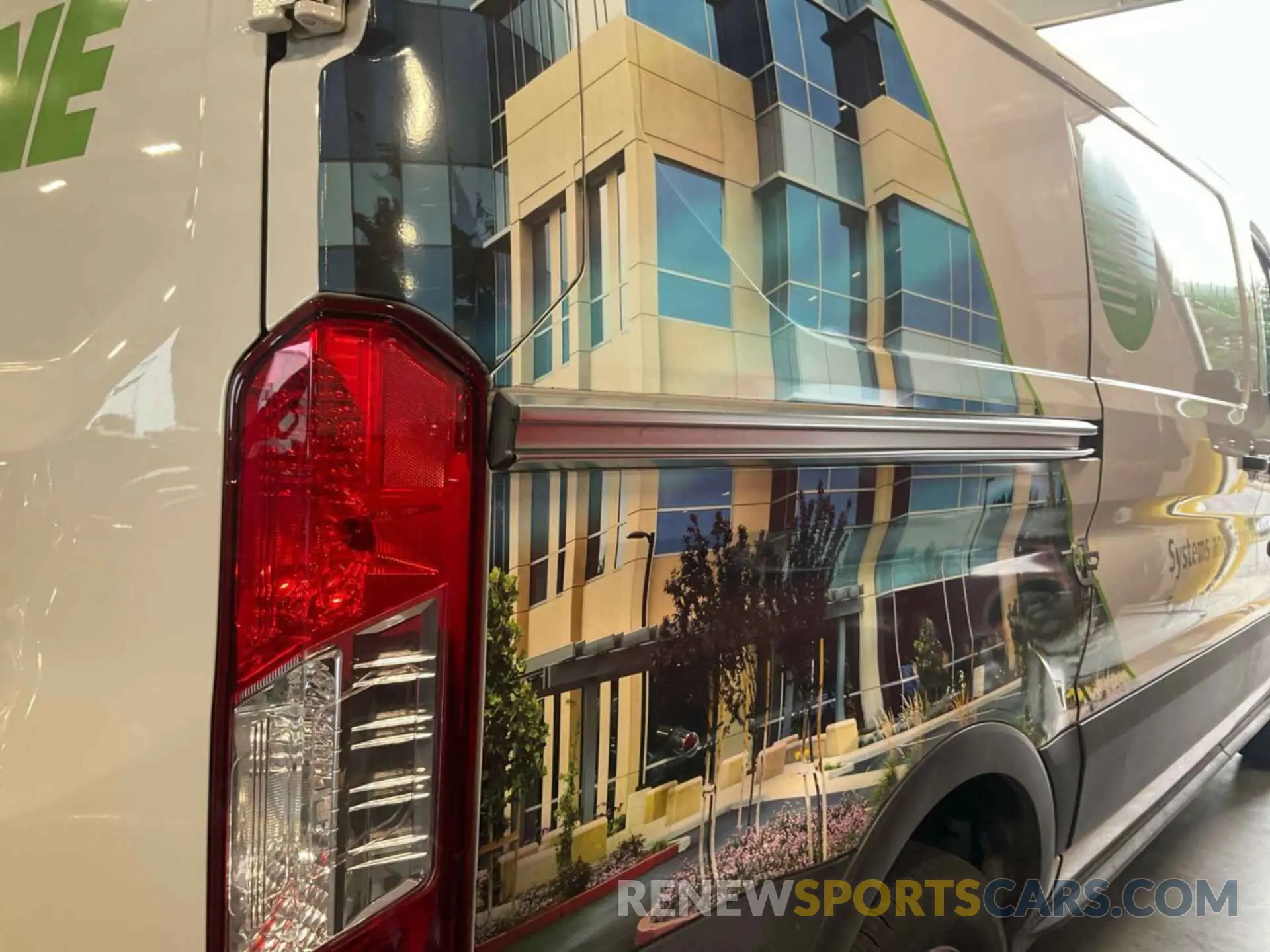 8 Фотография поврежденного автомобиля 1FTYR1YG7KKB48170 FORD TRANSIT 2019