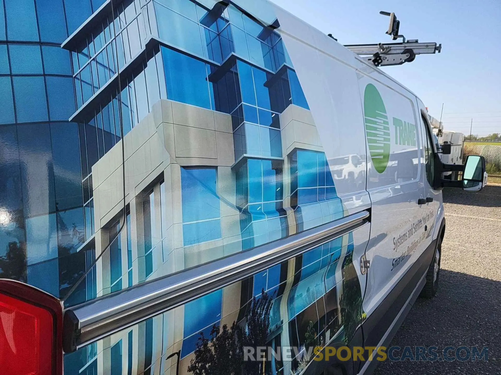 1 Фотография поврежденного автомобиля 1FTYR1YG7KKB48251 FORD TRANSIT 2019