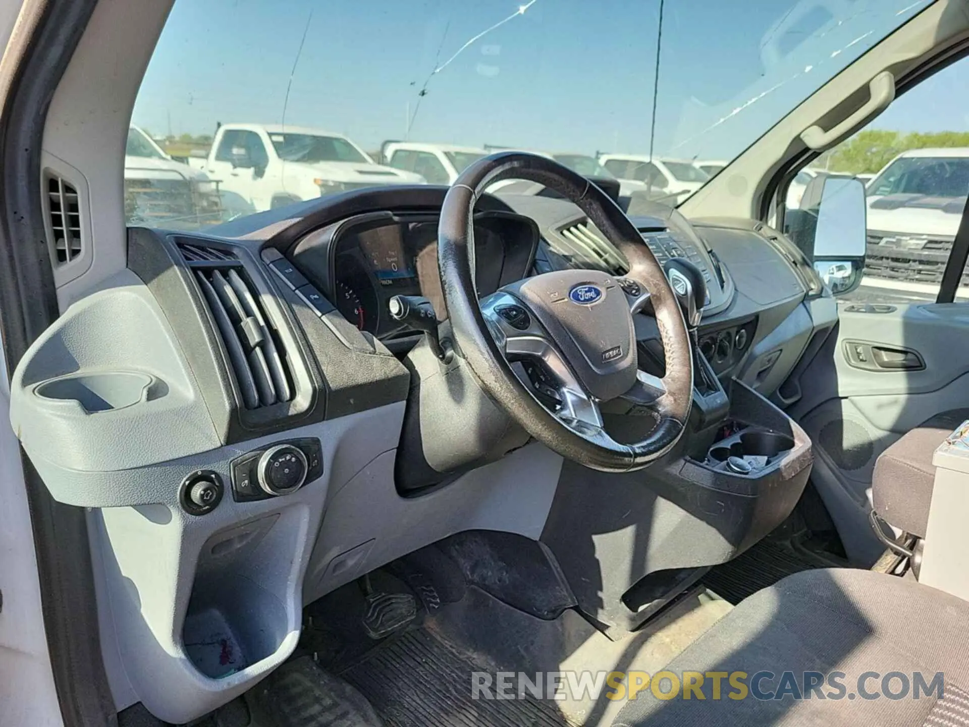 7 Фотография поврежденного автомобиля 1FTYR1YG7KKB48251 FORD TRANSIT 2019