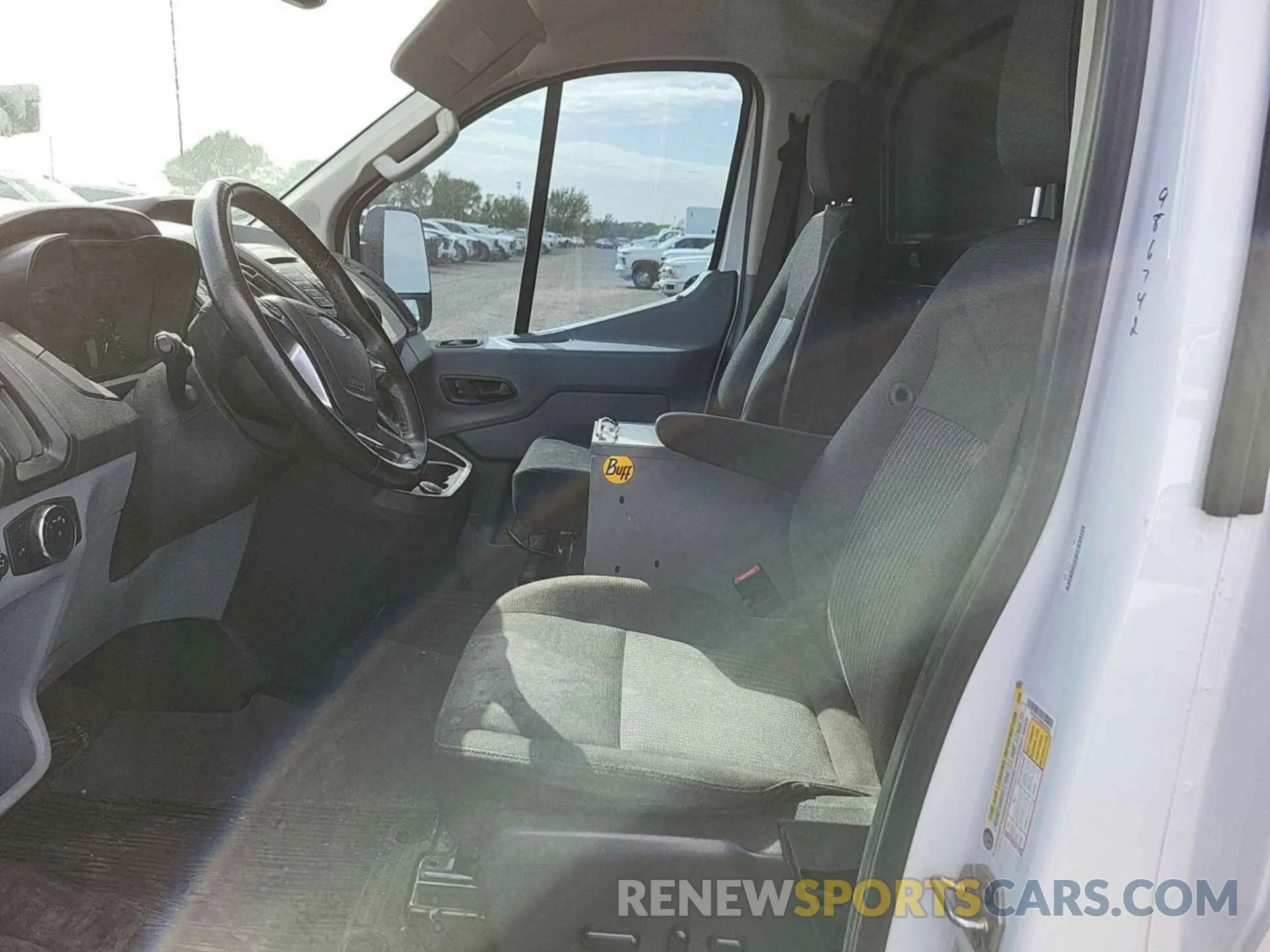 13 Фотография поврежденного автомобиля 1FTYR1YG8KKB48257 FORD TRANSIT 2019