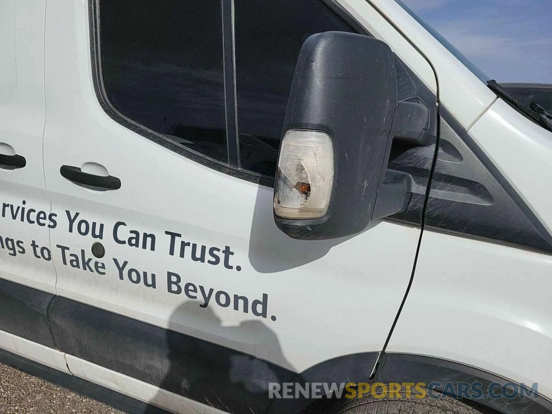 8 Фотография поврежденного автомобиля 1FTYR1YG8KKB48257 FORD TRANSIT 2019