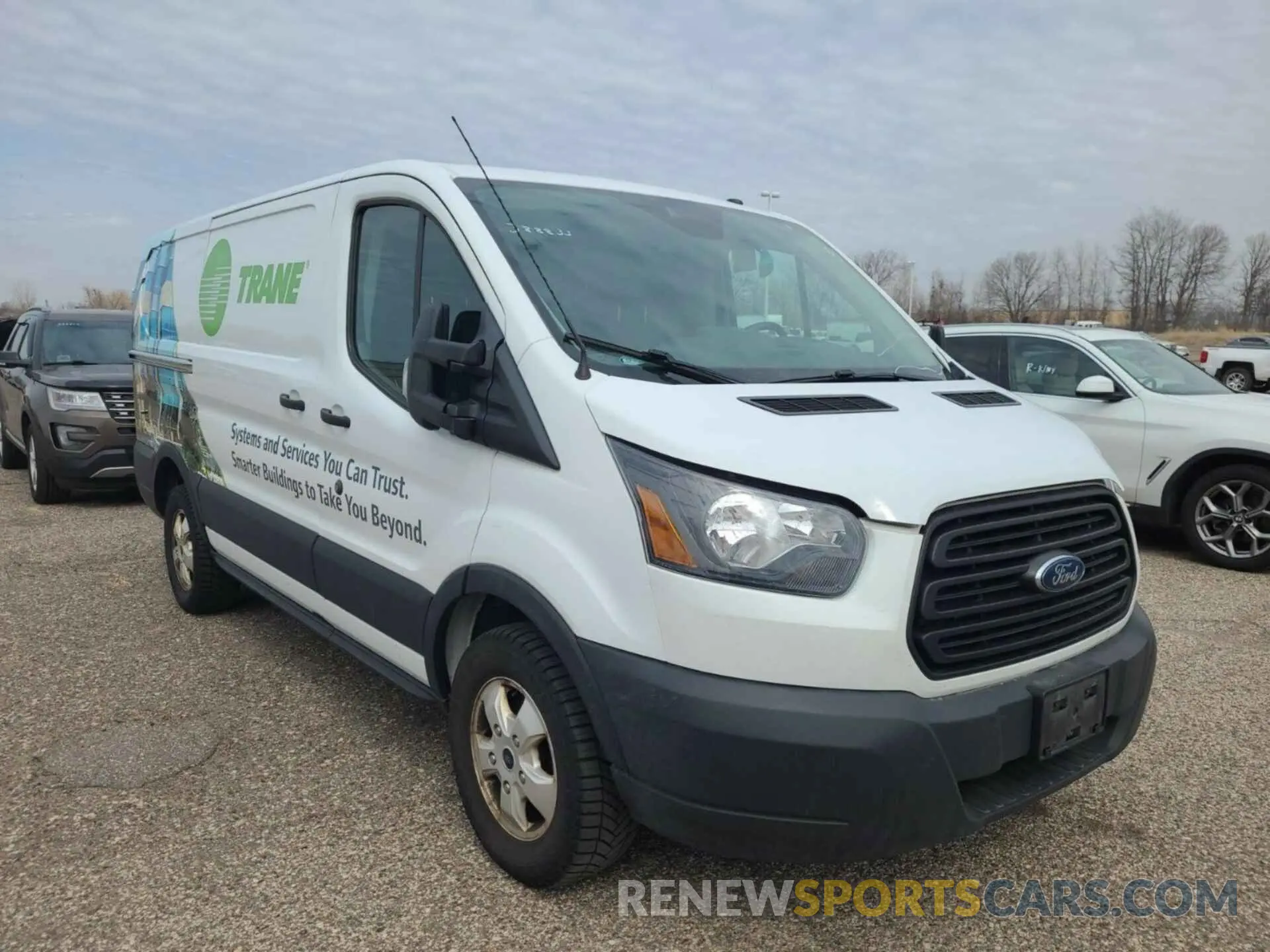 10 Photograph of a damaged car 1FTYR1YG8KKB48260 FORD TRANSIT 2019