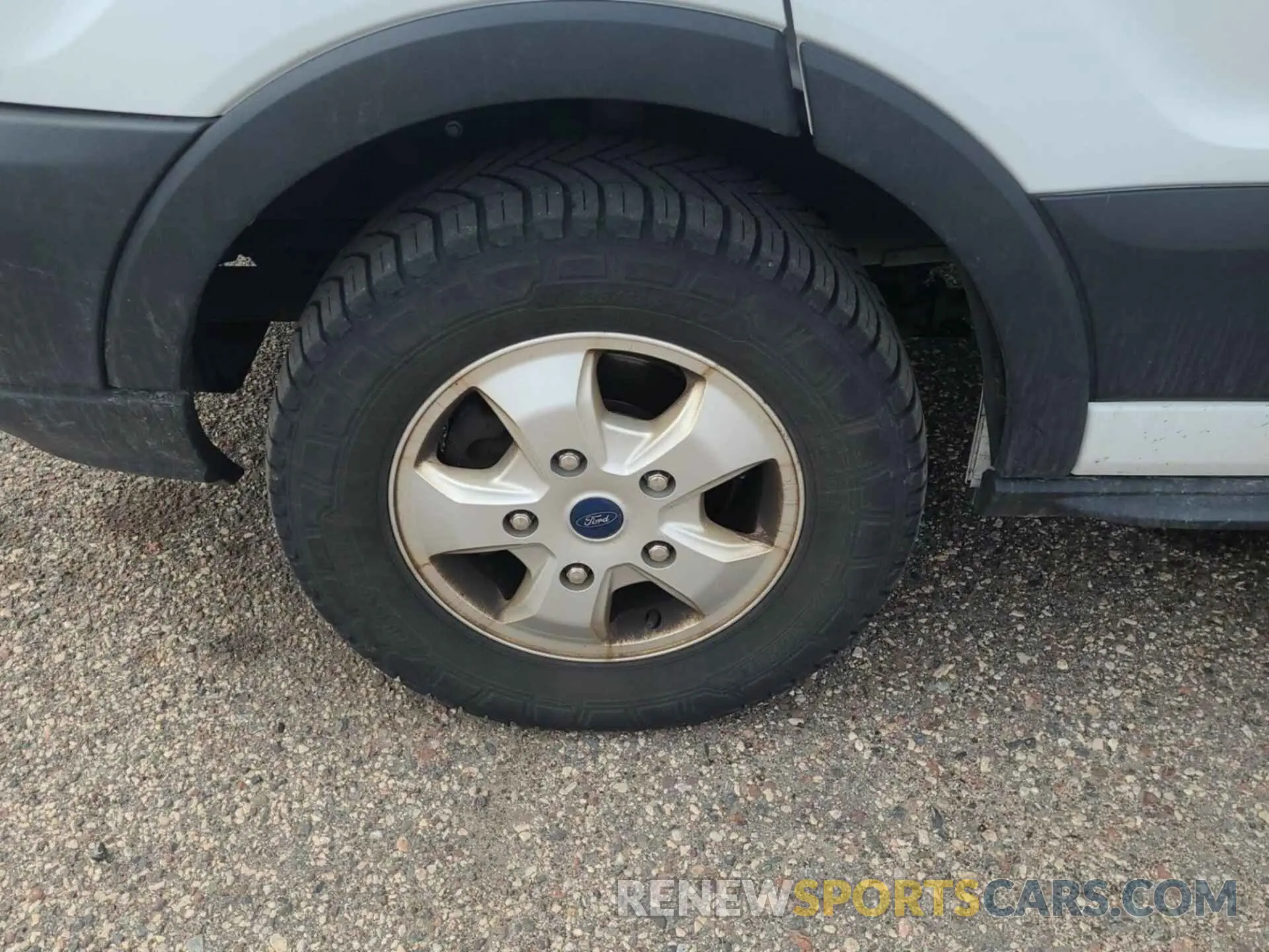19 Photograph of a damaged car 1FTYR1YG8KKB48260 FORD TRANSIT 2019
