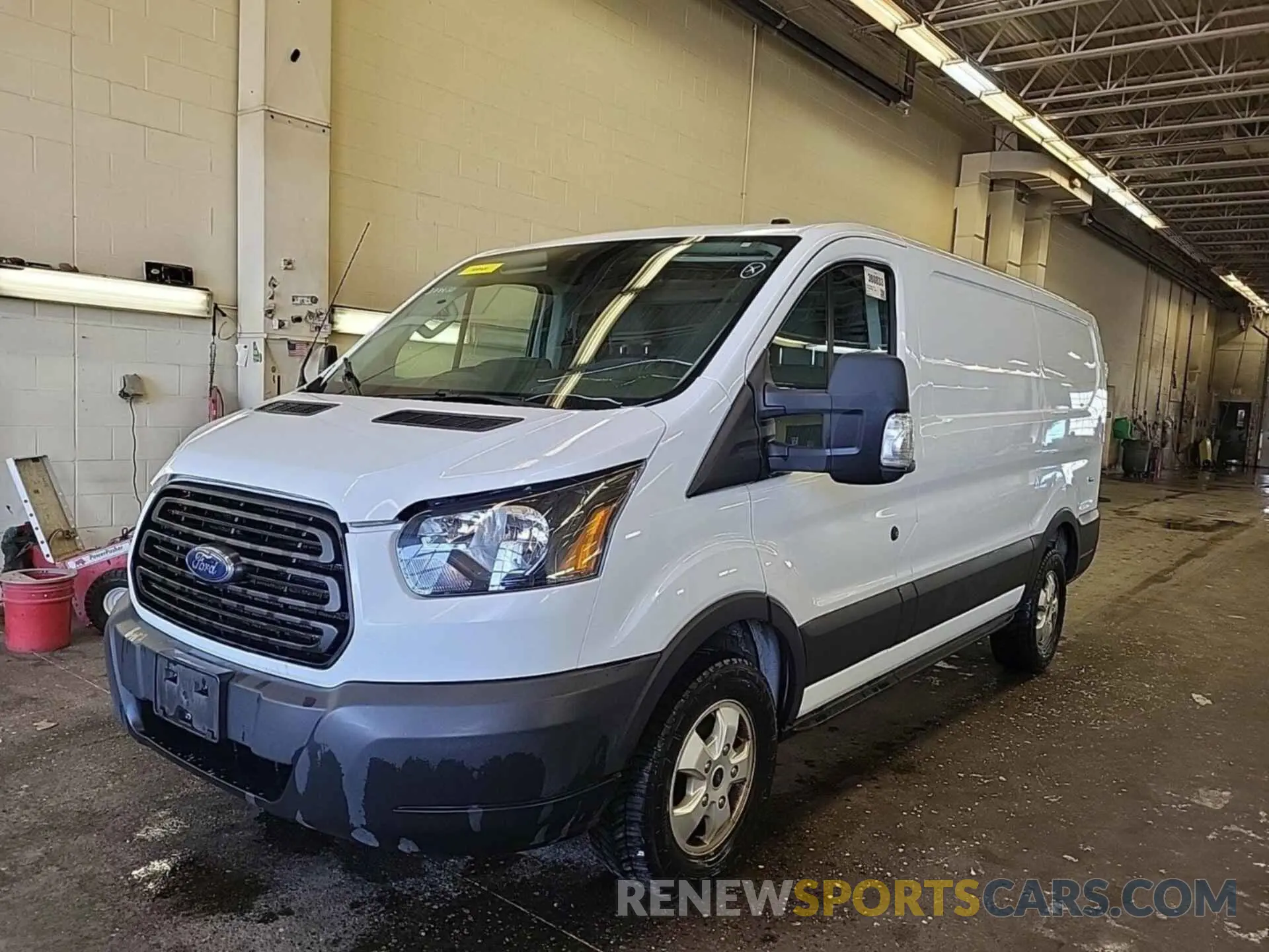 21 Photograph of a damaged car 1FTYR1YG8KKB48260 FORD TRANSIT 2019