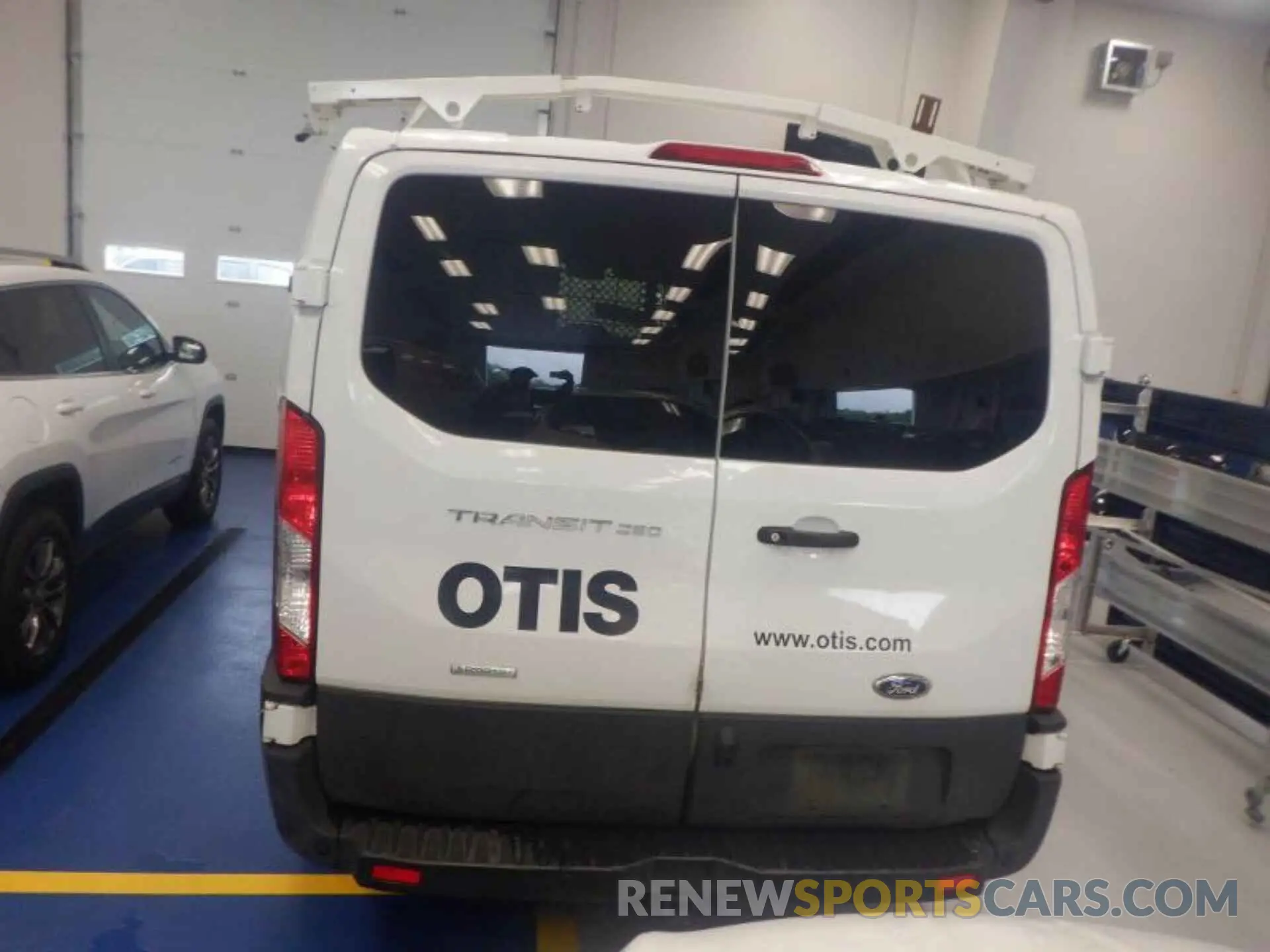 16 Photograph of a damaged car 1FTYR1YG8KKB61350 FORD TRANSIT 2019