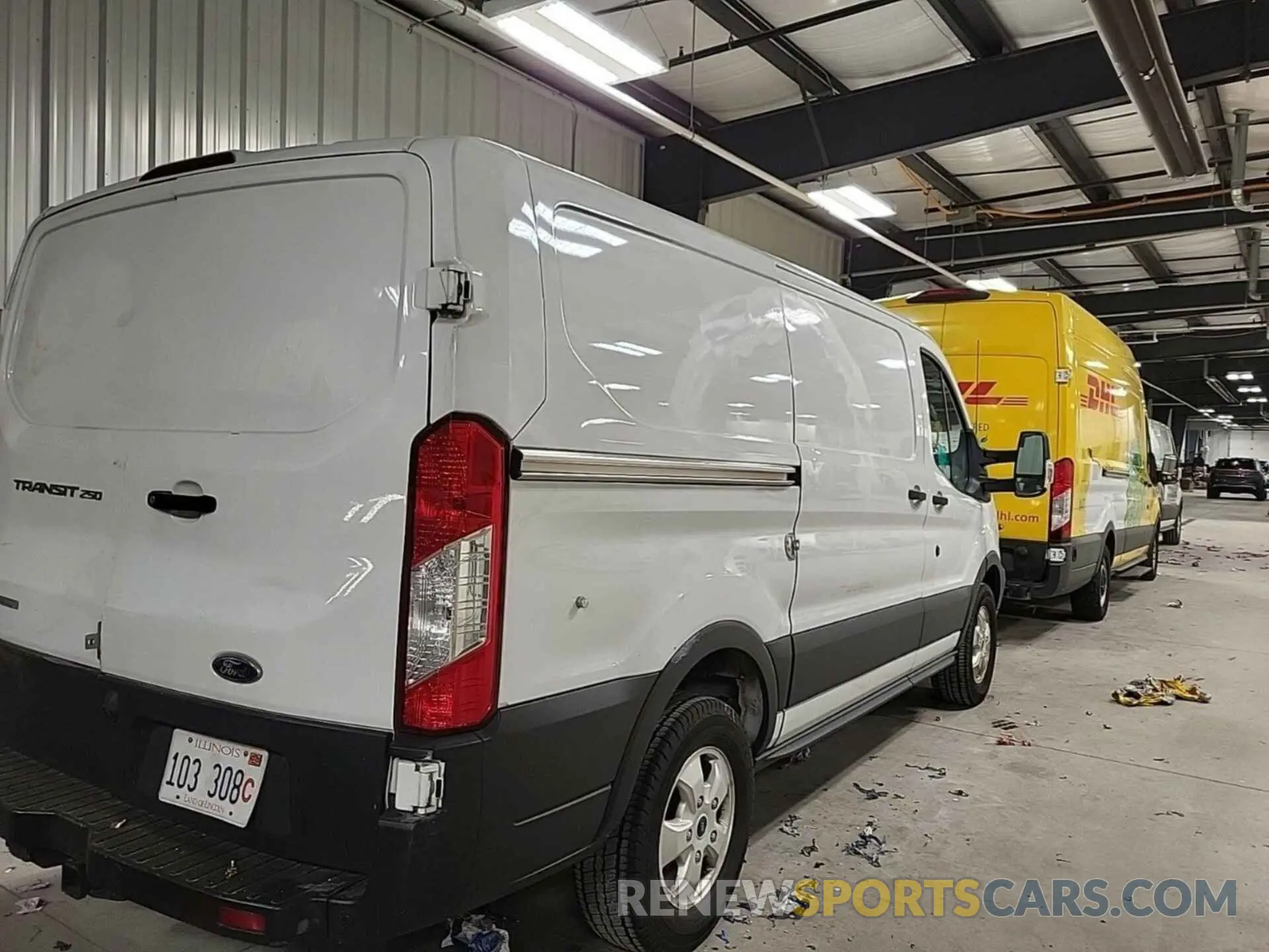 9 Photograph of a damaged car 1FTYR1YGXKKA40822 FORD TRANSIT 2019
