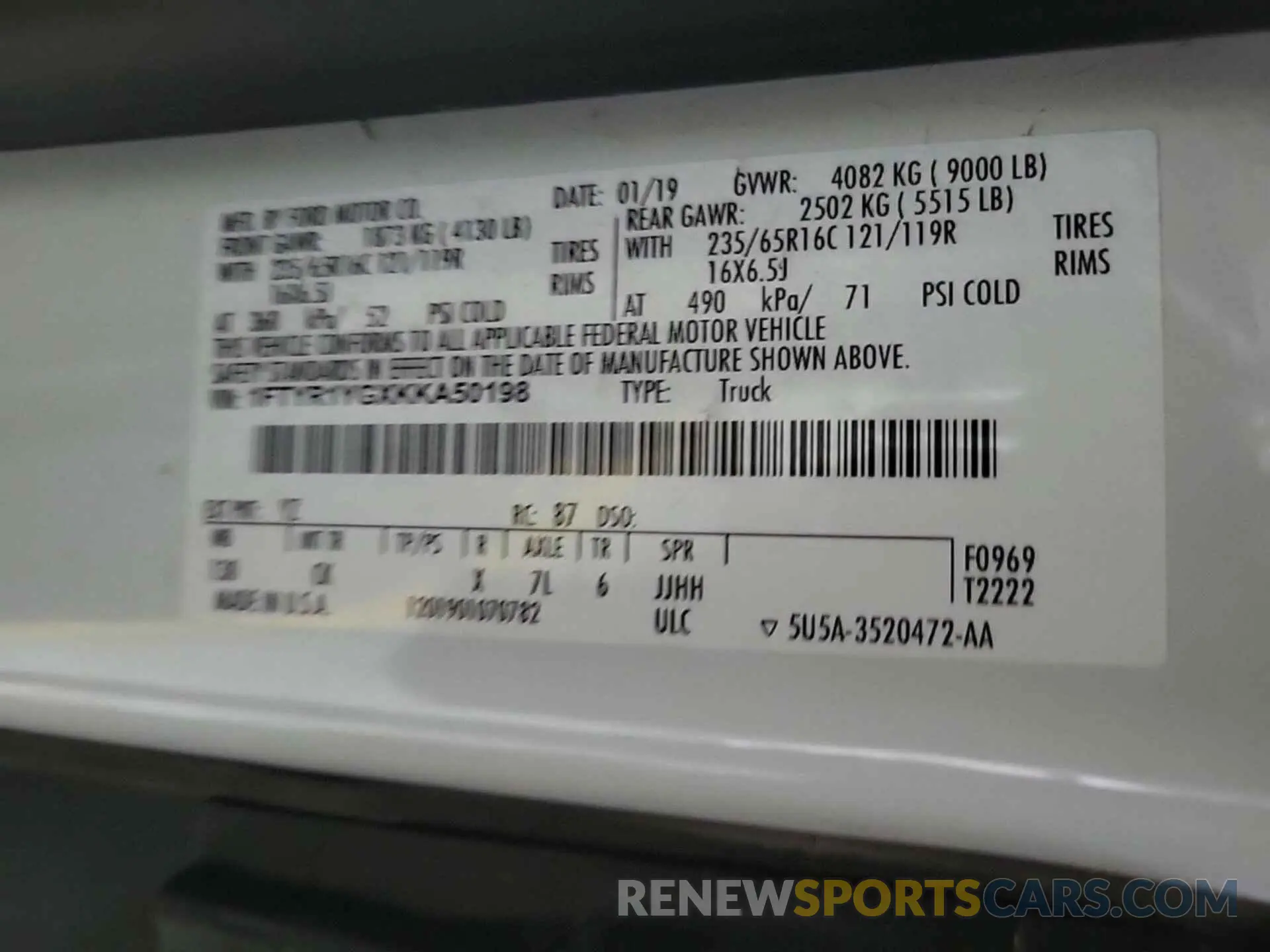 9 Photograph of a damaged car 1FTYR1YGXKKA50198 FORD TRANSIT 2019