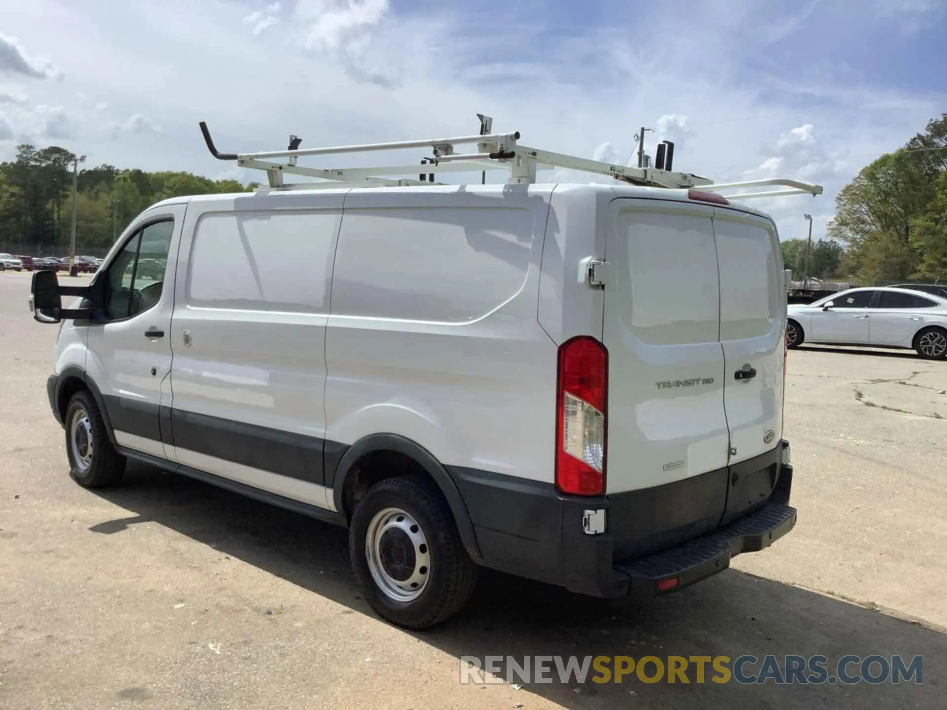 24 Photograph of a damaged car 1FTYR1YGXKKB88064 FORD TRANSIT 2019