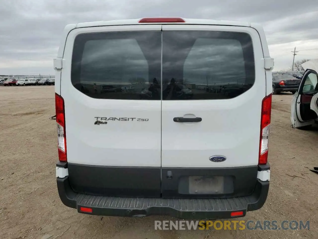6 Photograph of a damaged car 1FTYR1YM3KKA34592 FORD TRANSIT 2019