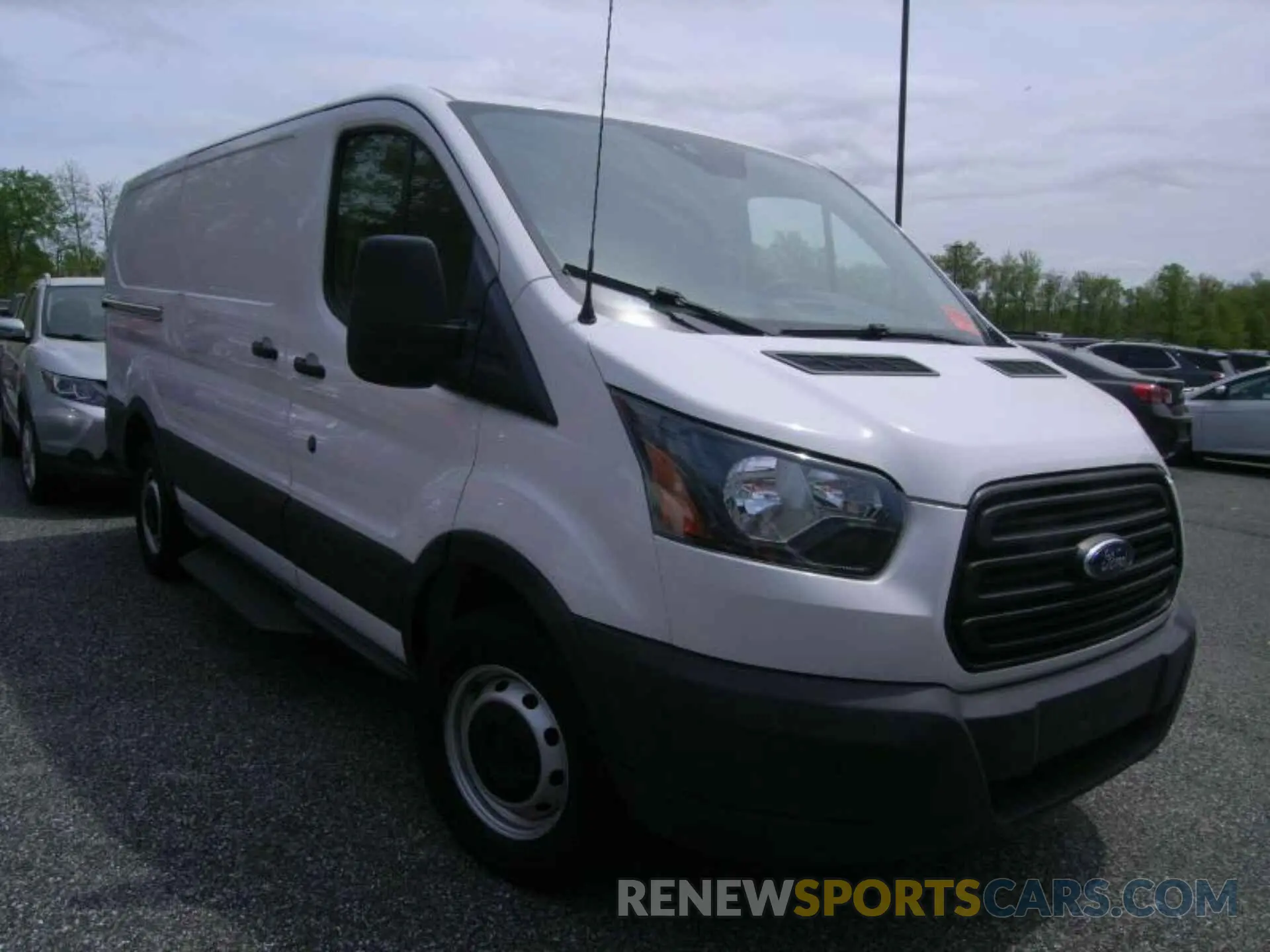 6 Photograph of a damaged car 1FTYR1YM4KKB18081 FORD TRANSIT 2019