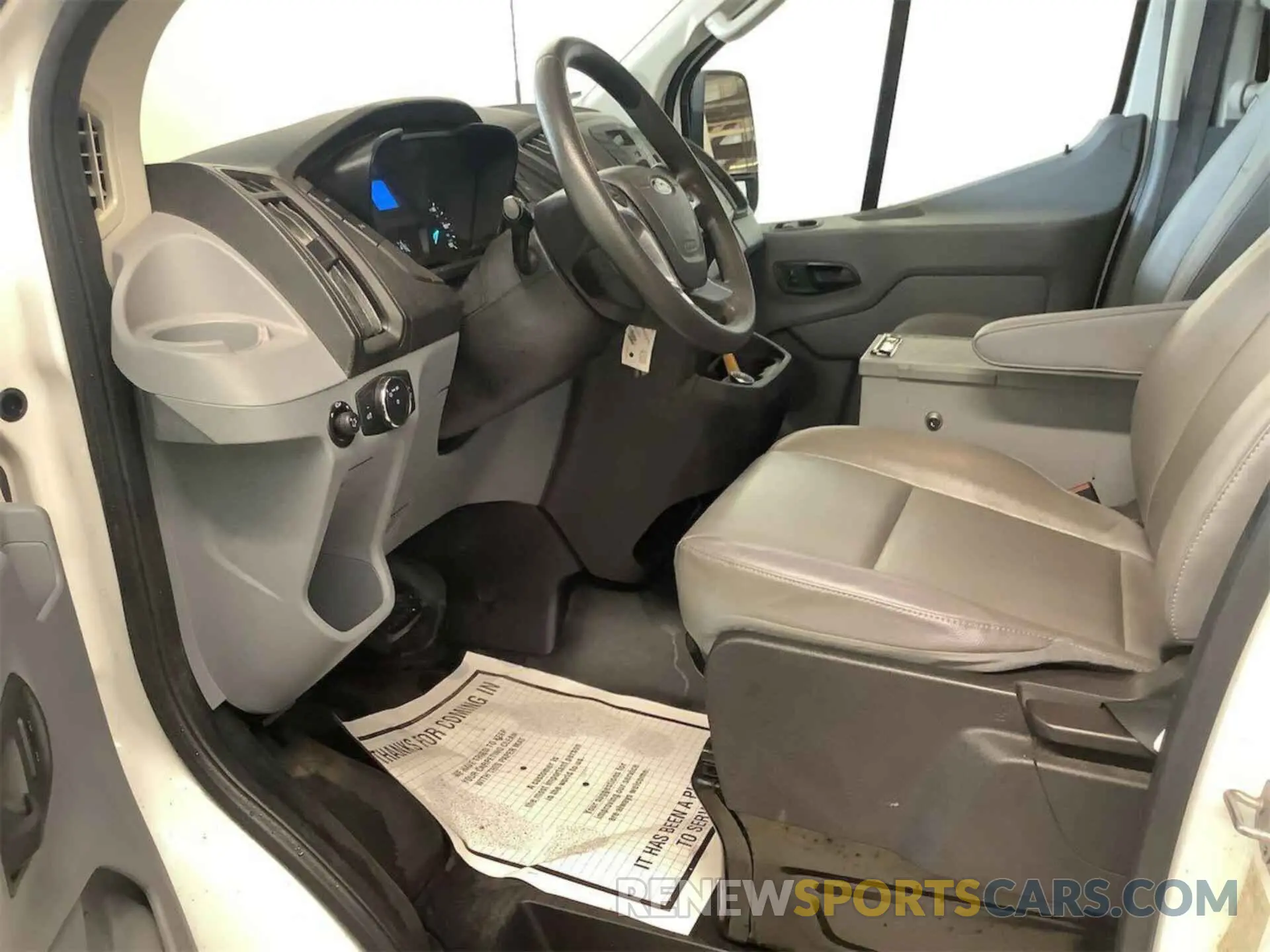 30 Фотография поврежденного автомобиля 1FTYR1YM5KKA24761 FORD TRANSIT 2019