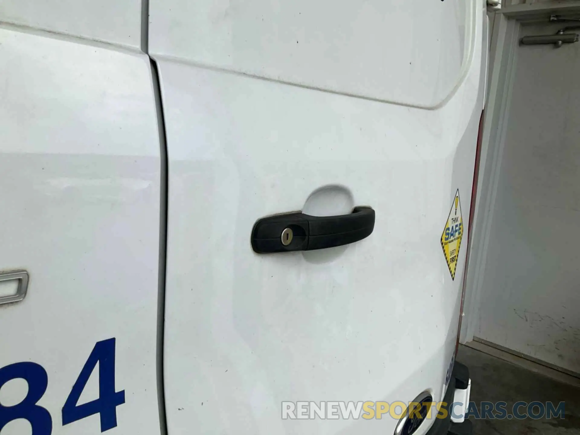 5 Фотография поврежденного автомобиля 1FTYR1YM6KKA21495 FORD TRANSIT 2019