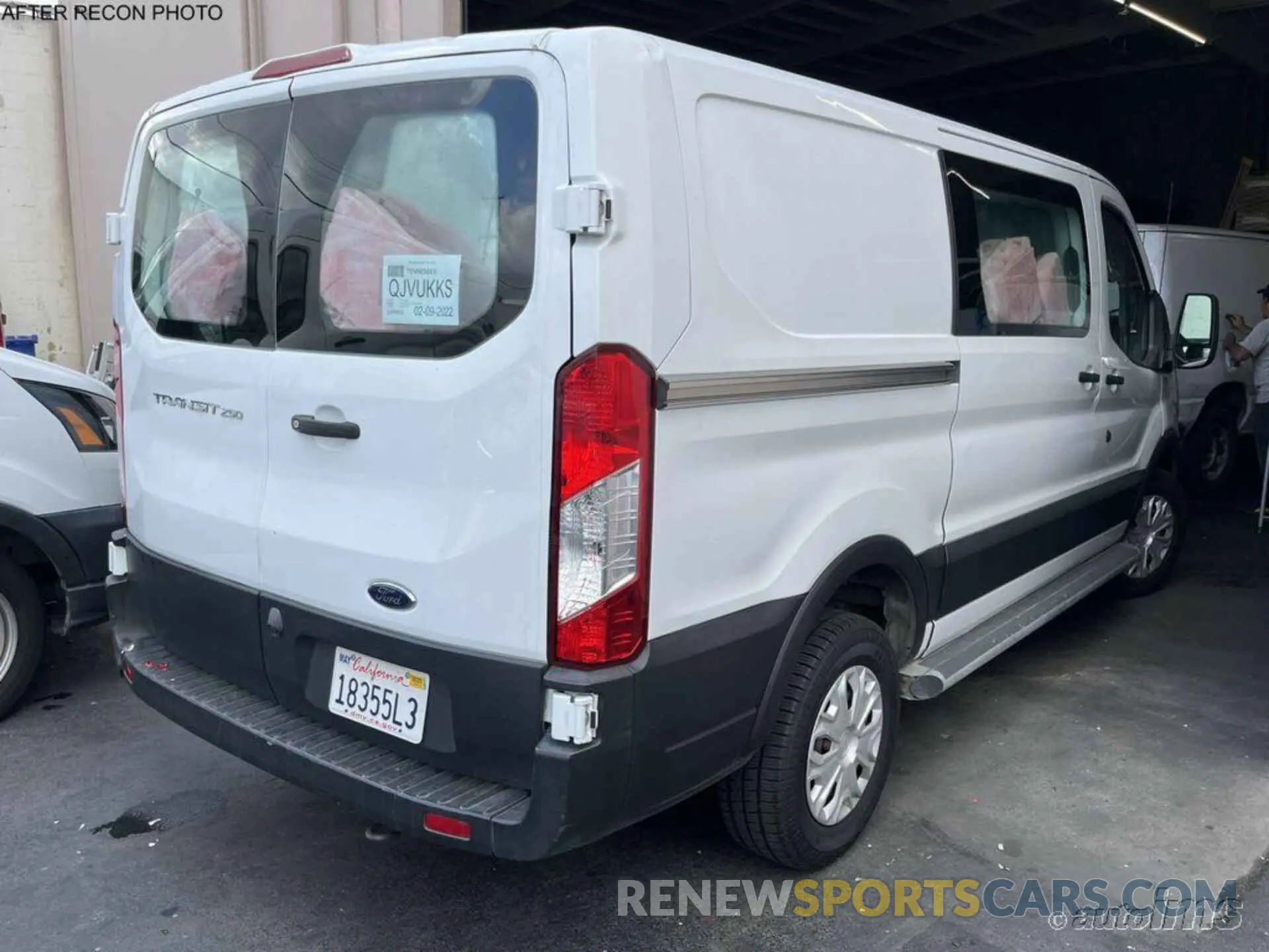16 Photograph of a damaged car 1FTYR1YM8KKB34445 FORD TRANSIT 2019