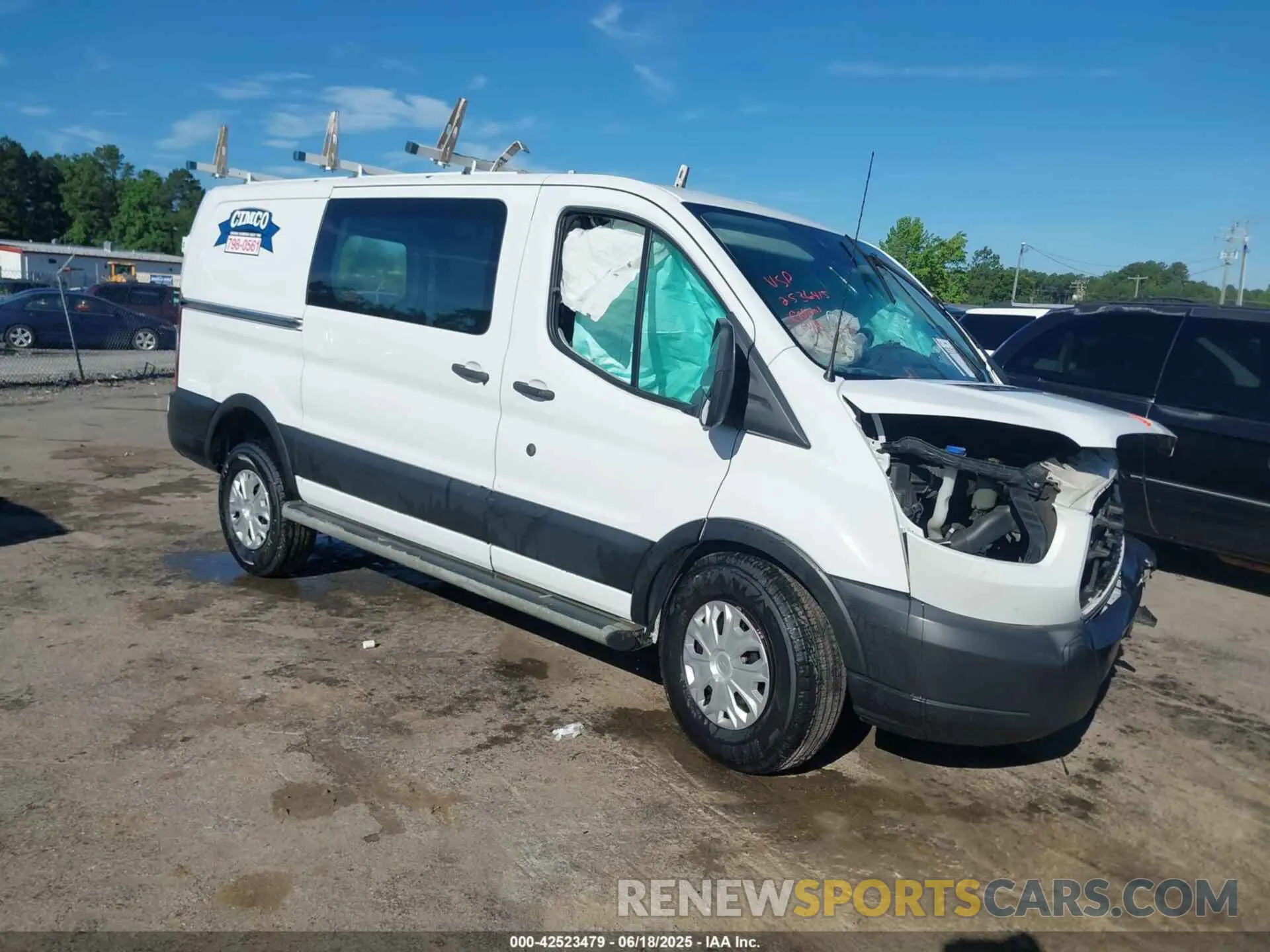 1 Photograph of a damaged car 1FTYR1YMXKKA86852 FORD TRANSIT 2019