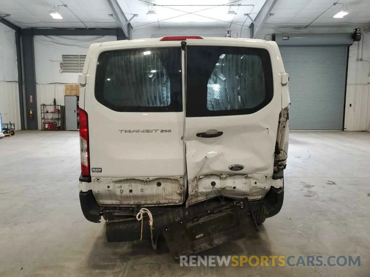 6 Фотография поврежденного автомобиля 1FTYR1ZM9KKB51799 FORD TRANSIT 2019