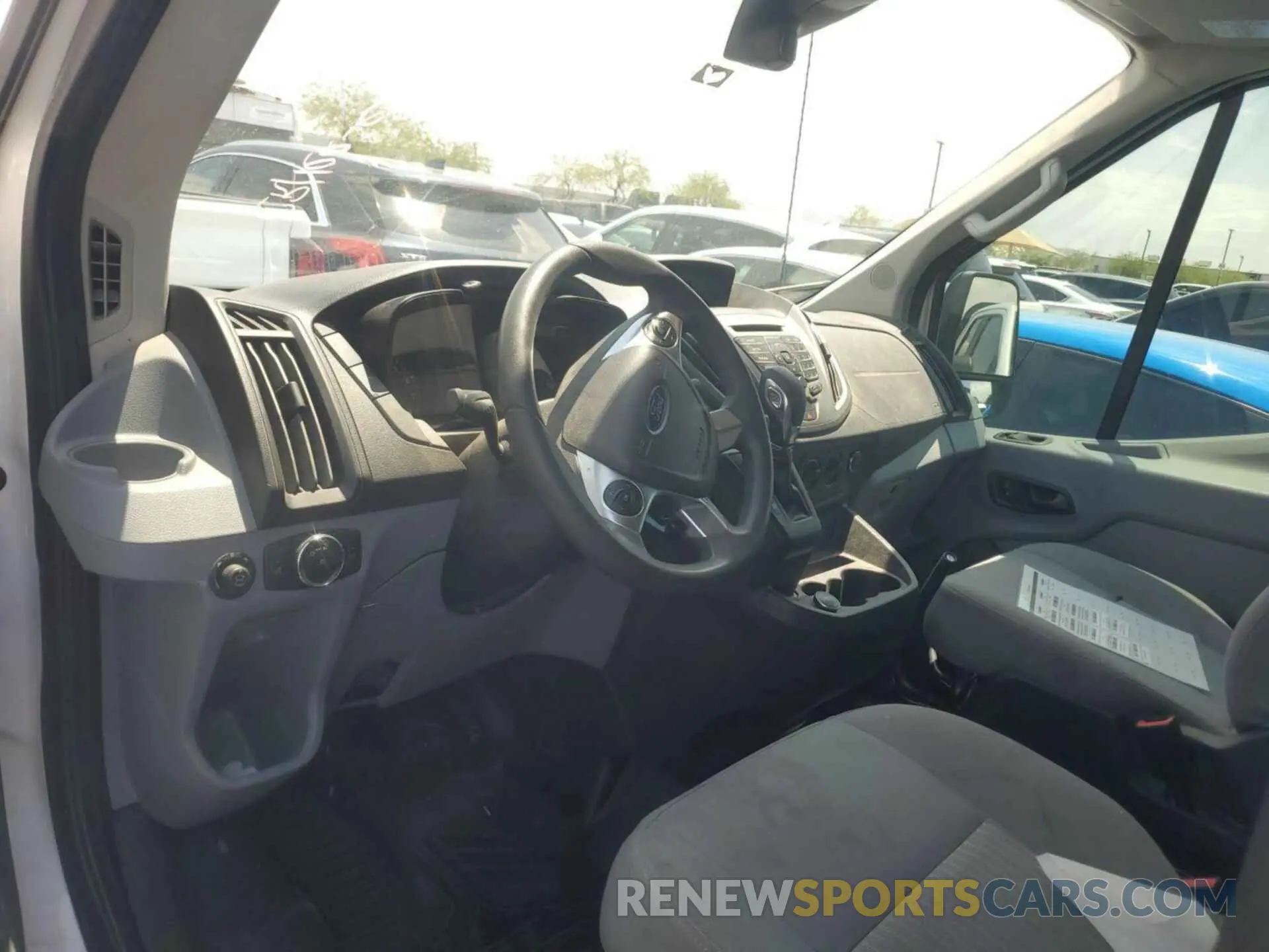 18 Photograph of a damaged car 1FTYR2CM2KKA02276 FORD TRANSIT 2019