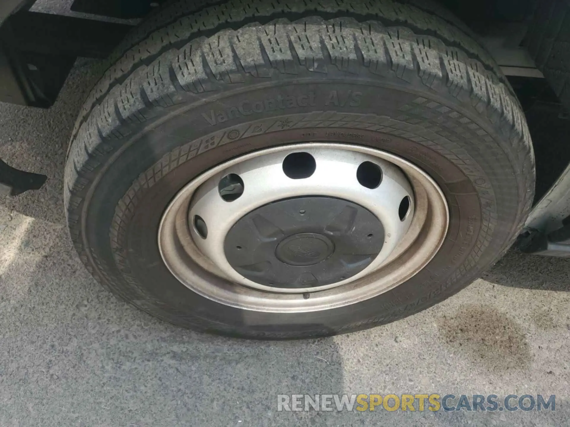 19 Photograph of a damaged car 1FTYR2CM2KKA02276 FORD TRANSIT 2019