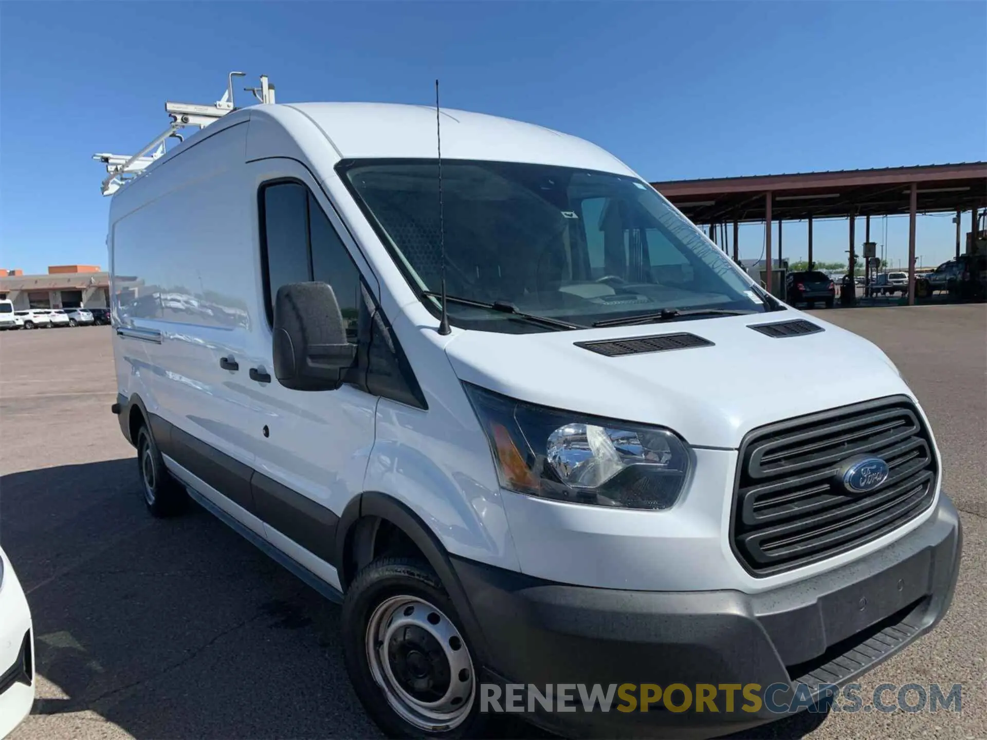 8 Photograph of a damaged car 1FTYR2CM2KKA02276 FORD TRANSIT 2019
