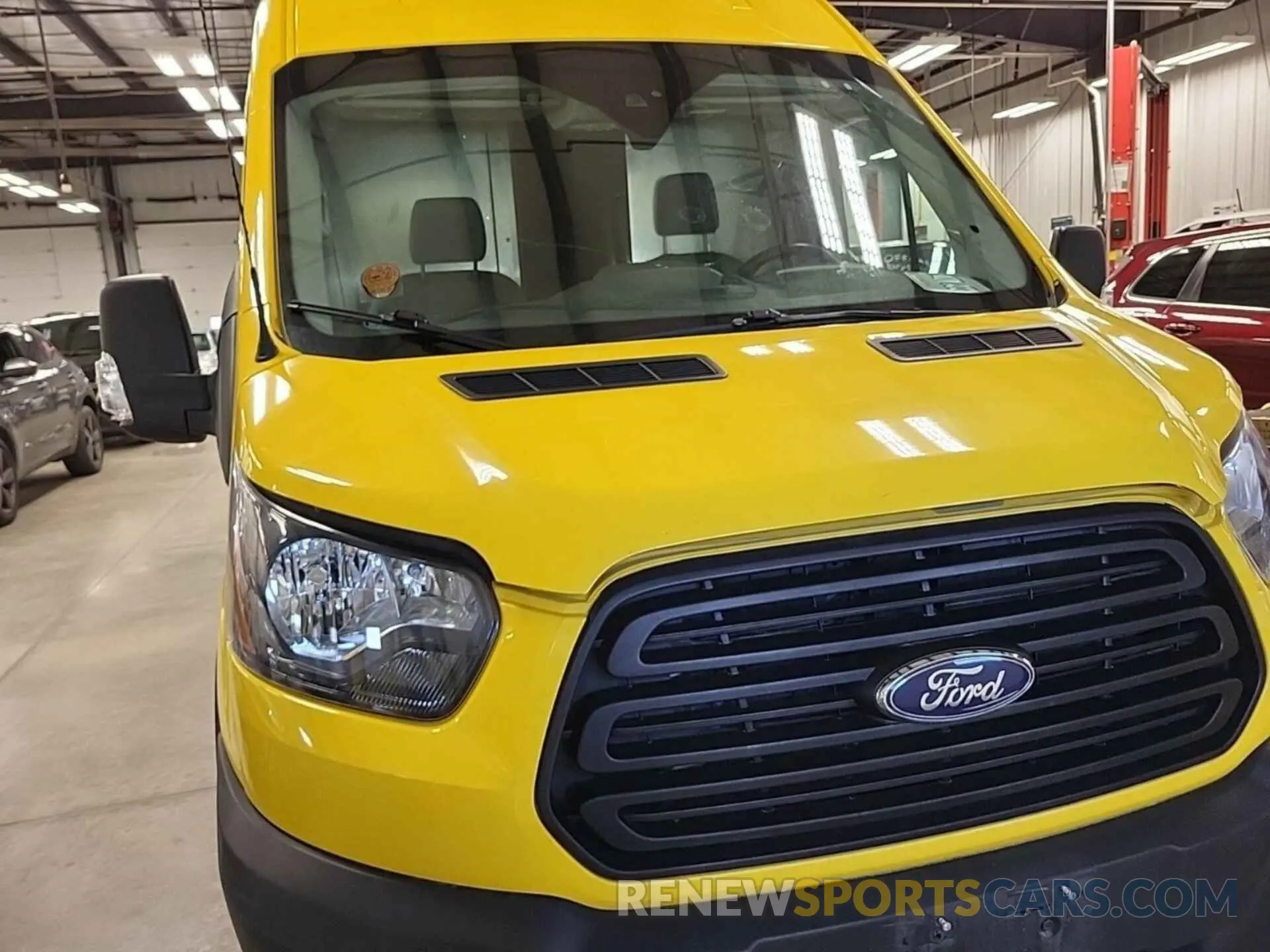42 Фотография поврежденного автомобиля 1FTYR3XM0KKA38662 FORD TRANSIT 2019