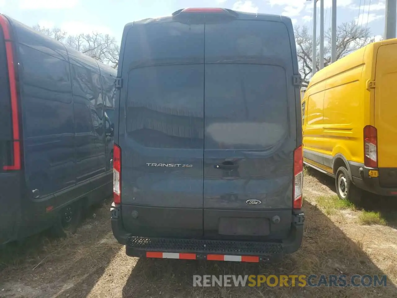 6 Photograph of a damaged car 1FTYR3XM2KKB17542 FORD TRANSIT 2019