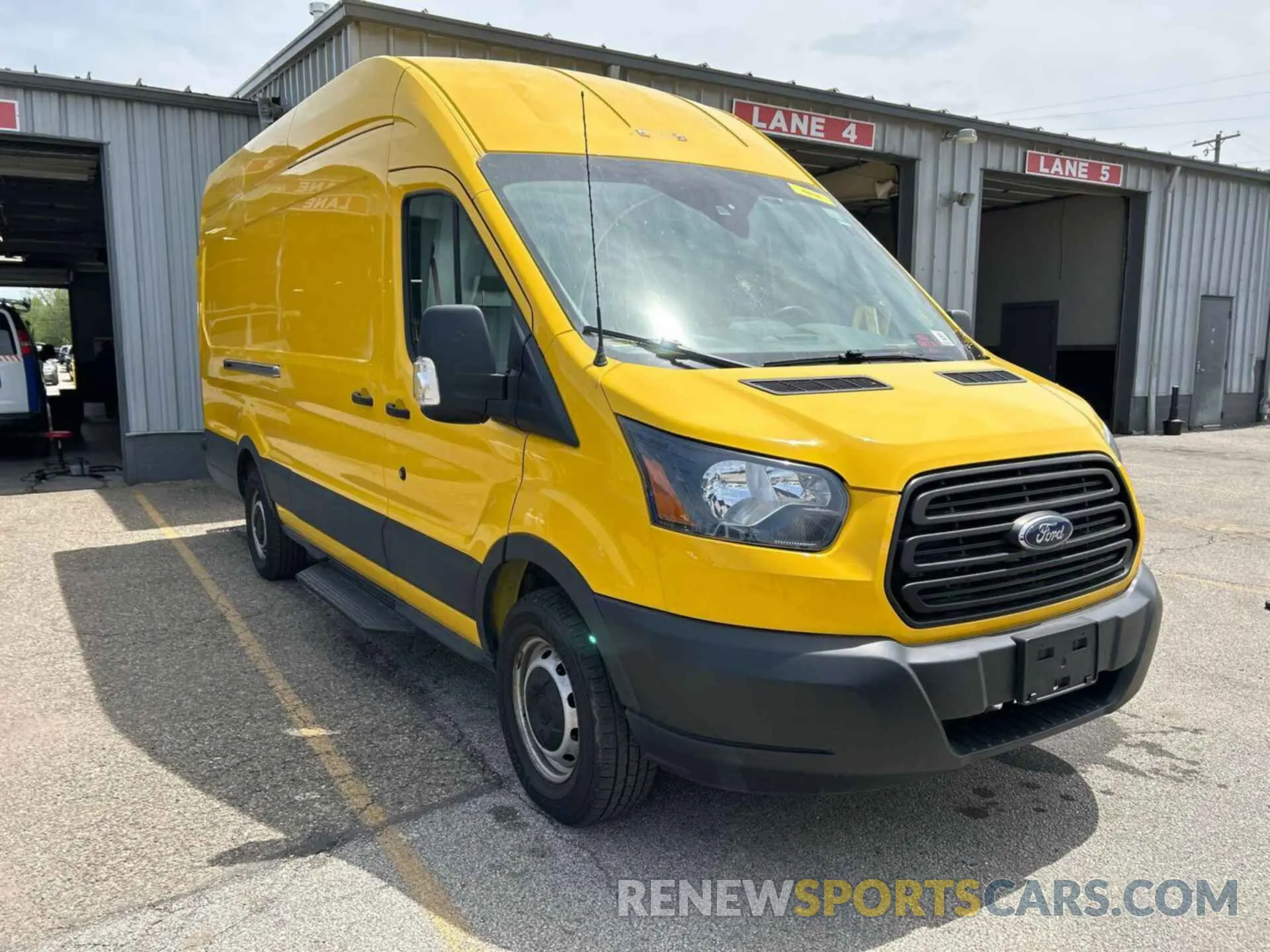 13 Фотография поврежденного автомобиля 1FTYR3XM5KKA24840 FORD TRANSIT 2019