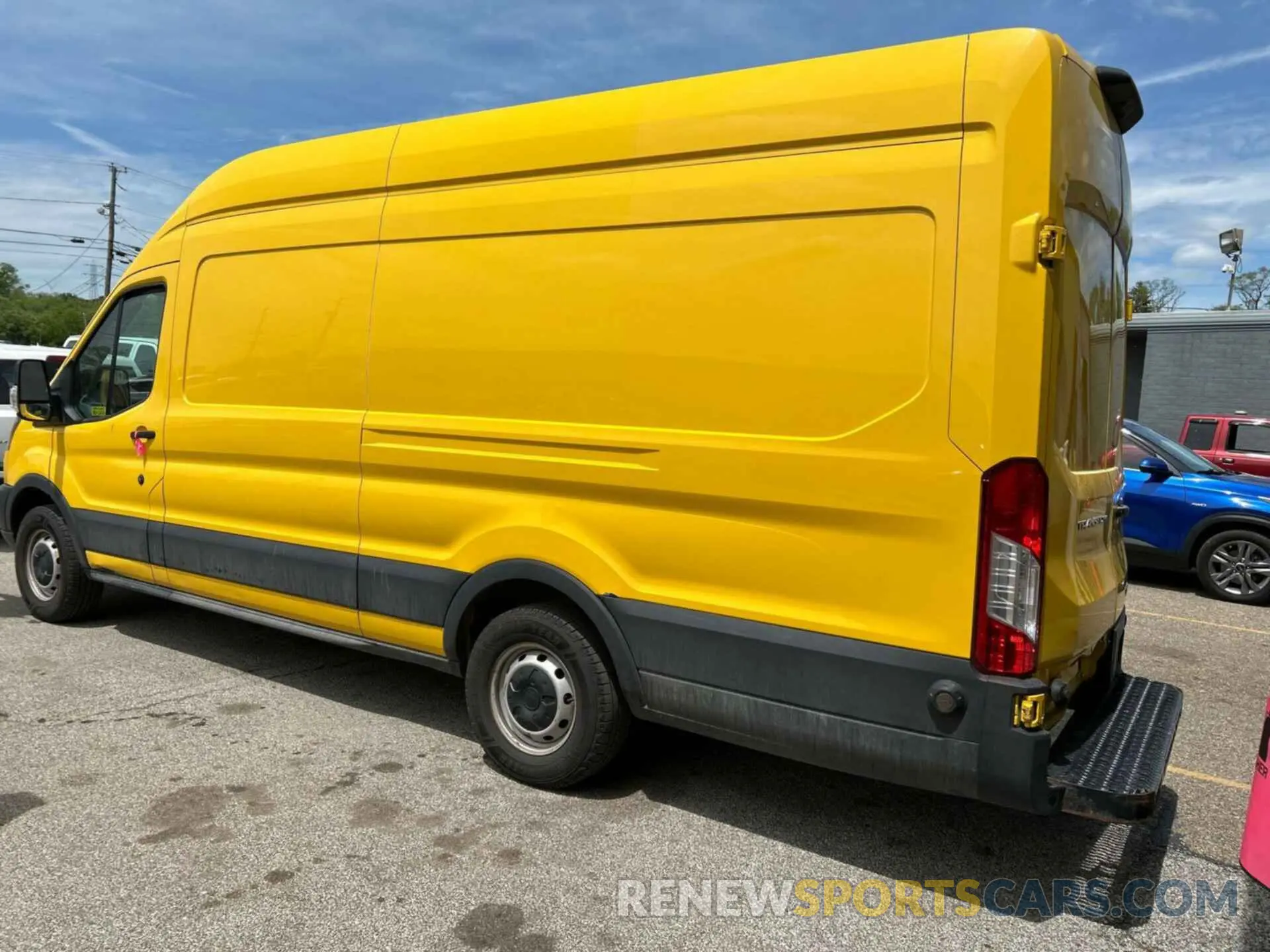8 Фотография поврежденного автомобиля 1FTYR3XM5KKA24840 FORD TRANSIT 2019