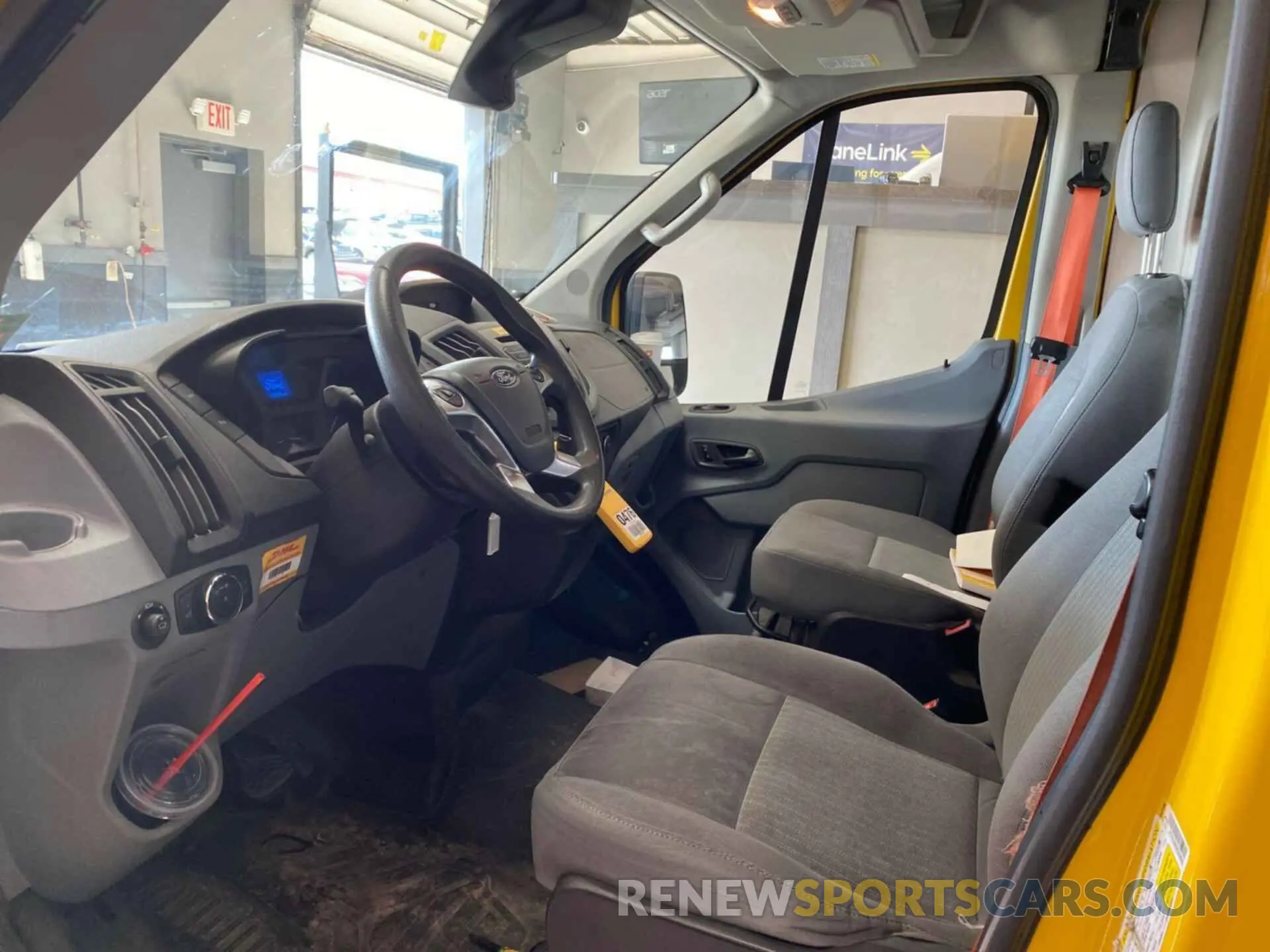 9 Фотография поврежденного автомобиля 1FTYR3XM5KKA24840 FORD TRANSIT 2019