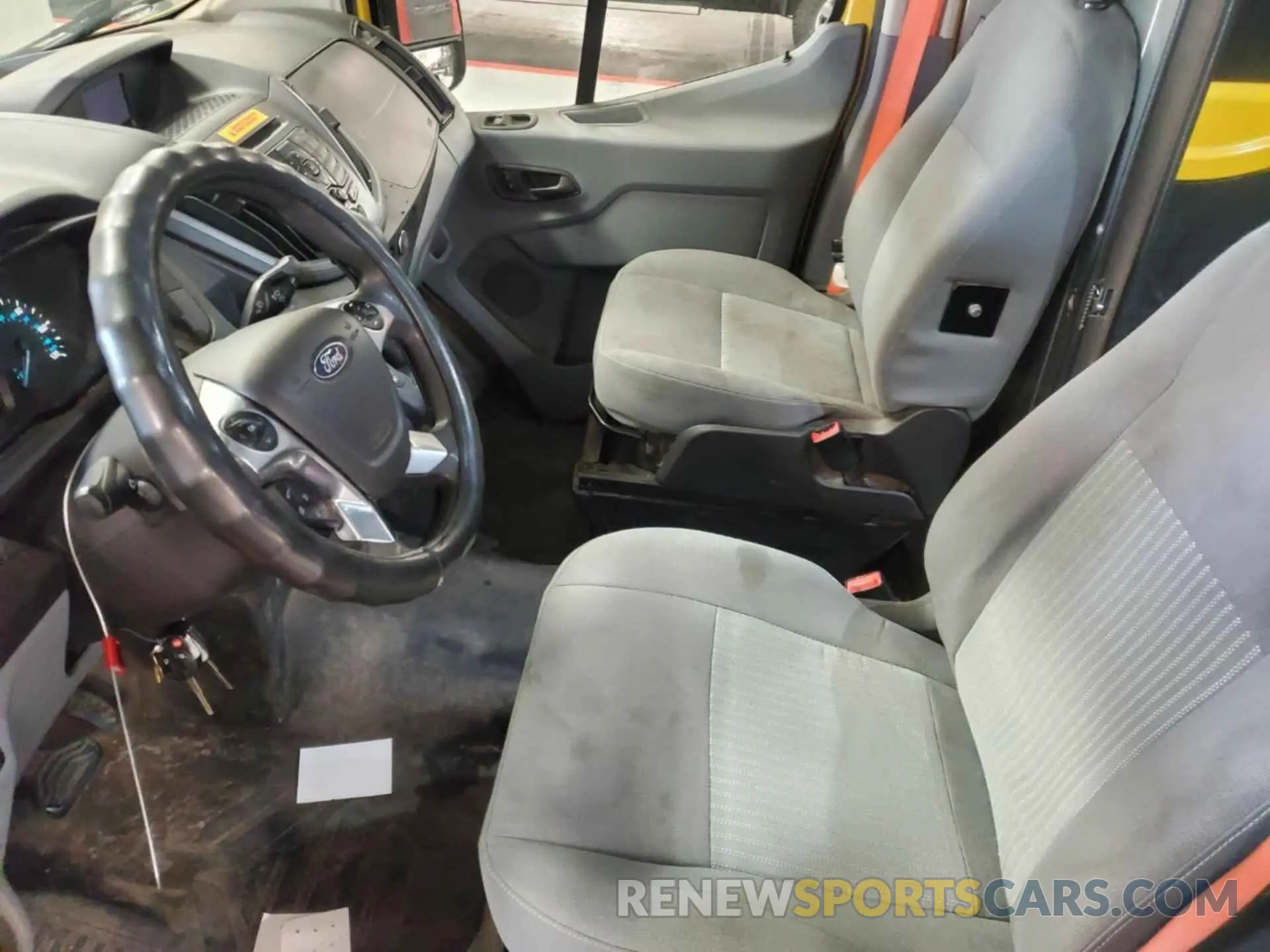 10 Photograph of a damaged car 1FTYR3XM6KKA24894 FORD TRANSIT 2019