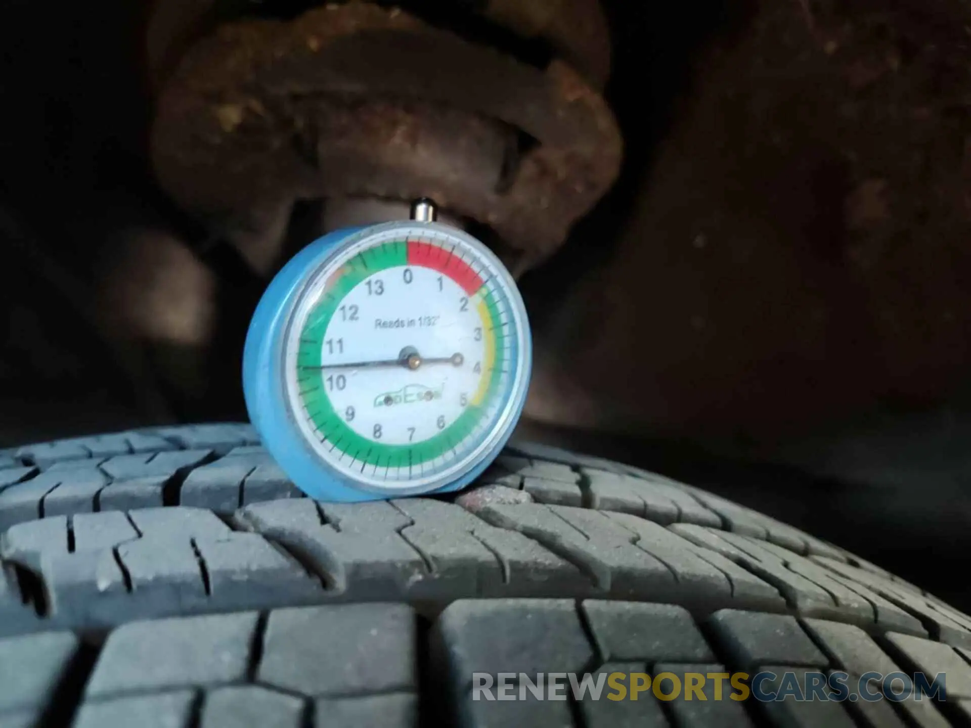 13 Photograph of a damaged car 1FTYR3XM8KKA38683 FORD TRANSIT 2019