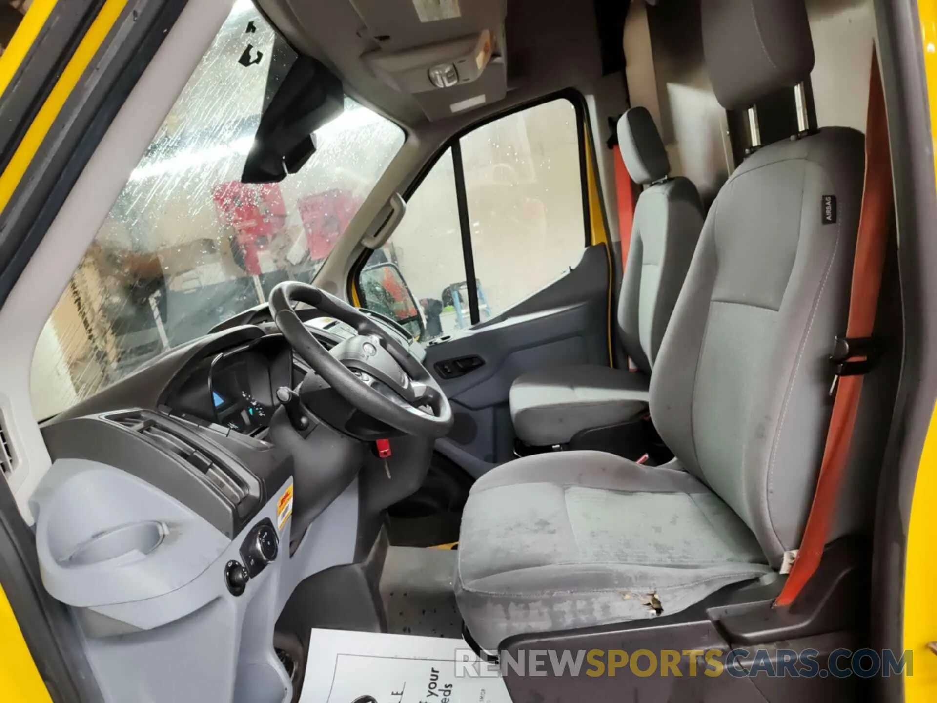 24 Photograph of a damaged car 1FTYR3XM8KKA38683 FORD TRANSIT 2019