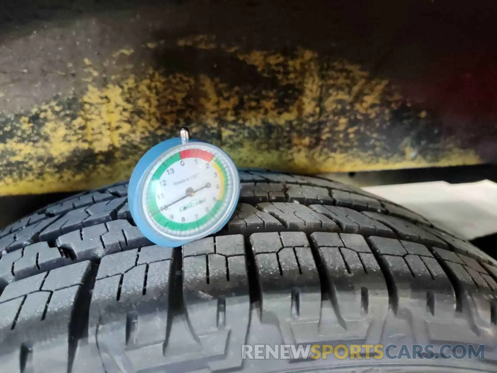 25 Photograph of a damaged car 1FTYR3XM8KKA38683 FORD TRANSIT 2019
