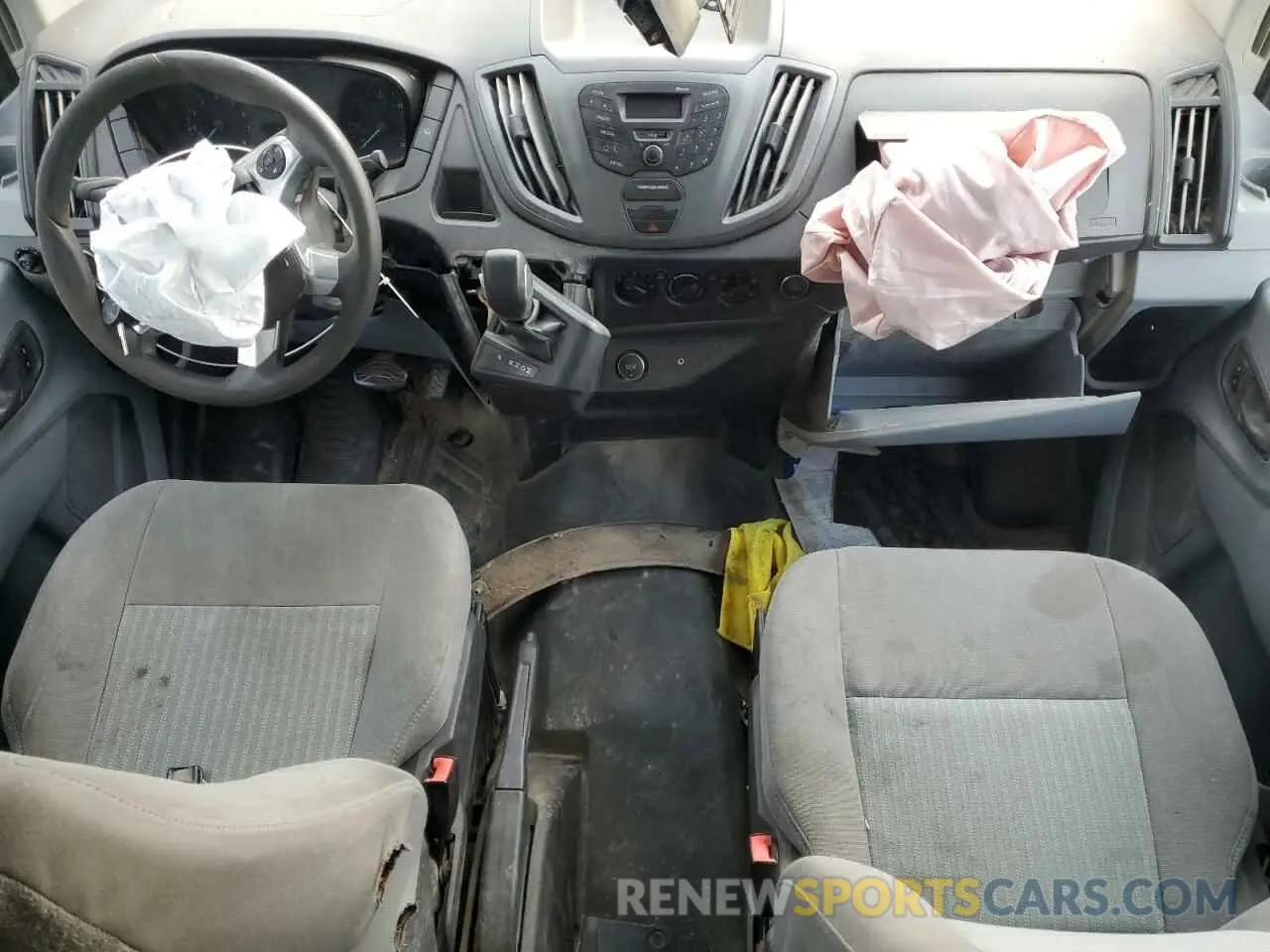 8 Photograph of a damaged car 1FTYR3XM8KKB78412 FORD TRANSIT 2019