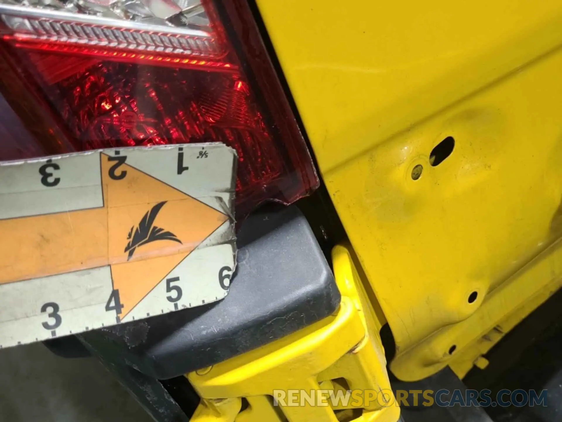 10 Photograph of a damaged car 1FTYR3XMXKKA24817 FORD TRANSIT 2019