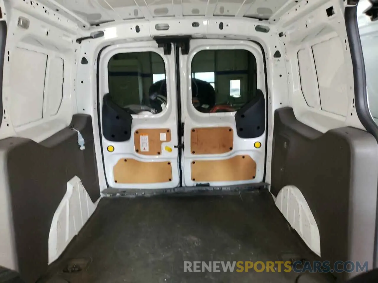 10 Photograph of a damaged car NM0LS7E27K1396660 FORD TRANSIT 2019