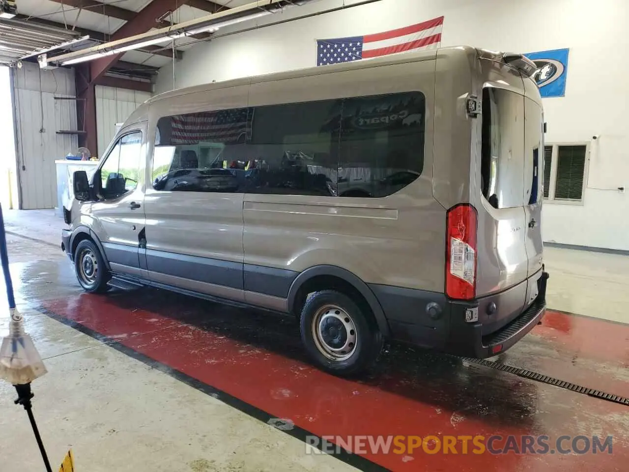 2 Фотография поврежденного автомобиля 1FBAX2C86LKB06933 FORD TRANSIT 2020