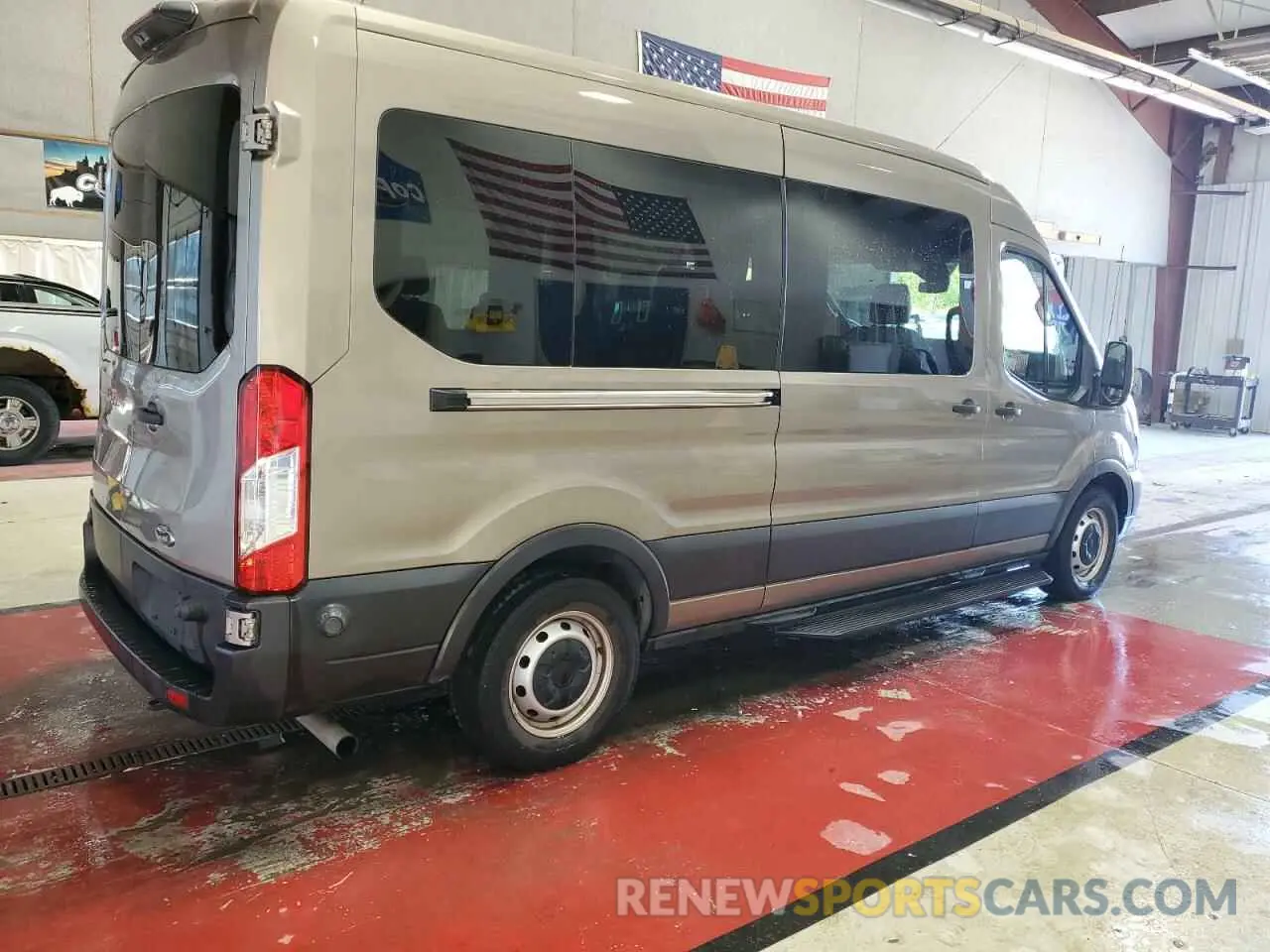 3 Фотография поврежденного автомобиля 1FBAX2C86LKB06933 FORD TRANSIT 2020
