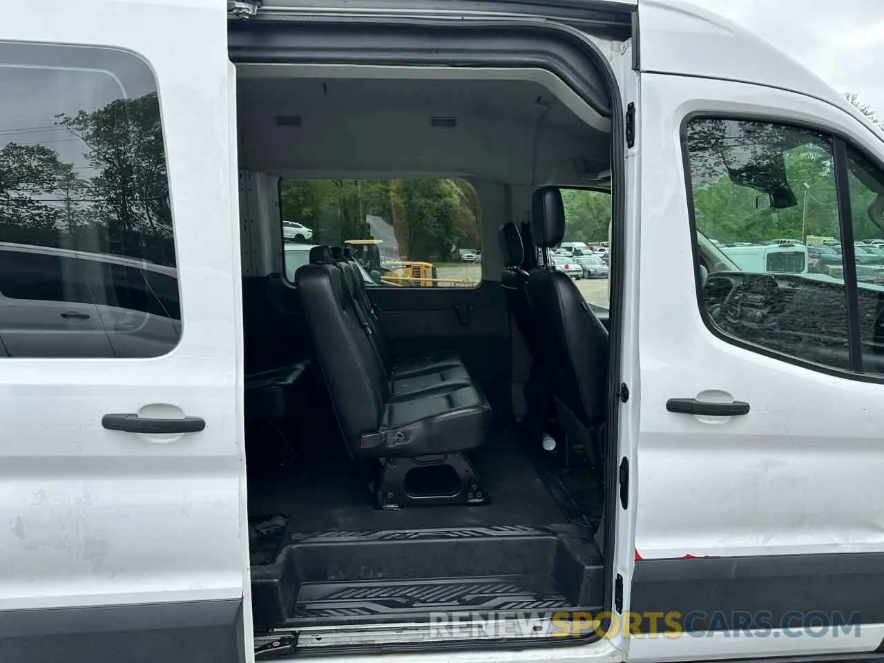 8 Фотография поврежденного автомобиля 1FBAX9C8XLKB11657 FORD TRANSIT 2020