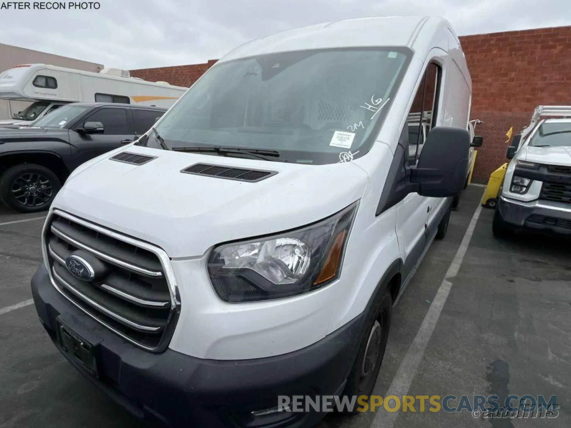 13 Фотография поврежденного автомобиля 1FTBR1C89LKB74115 FORD TRANSIT 2020