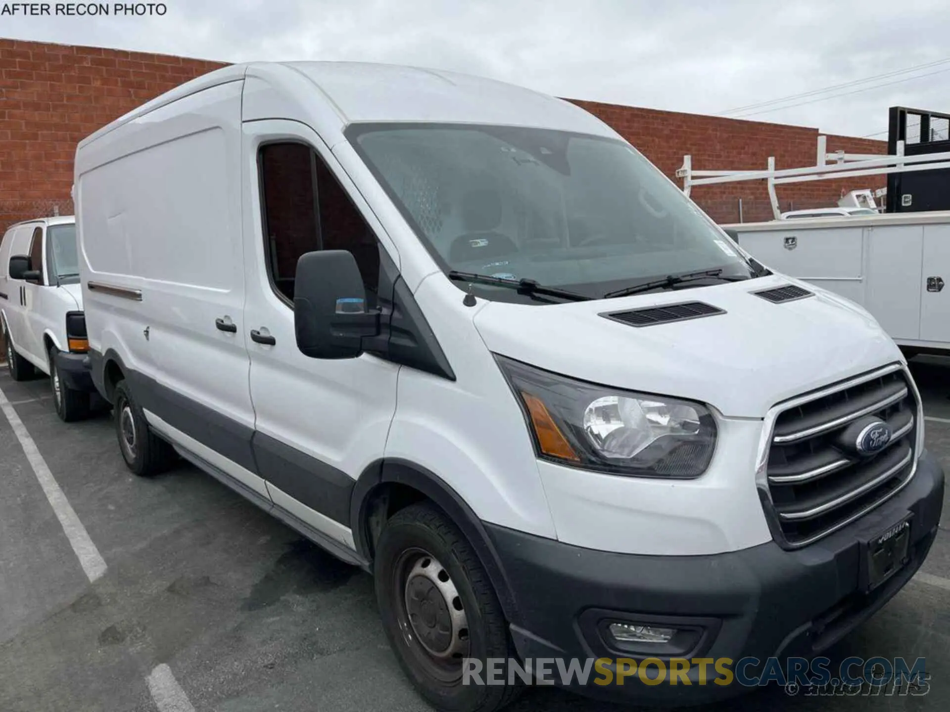 3 Фотография поврежденного автомобиля 1FTBR1C89LKB74115 FORD TRANSIT 2020