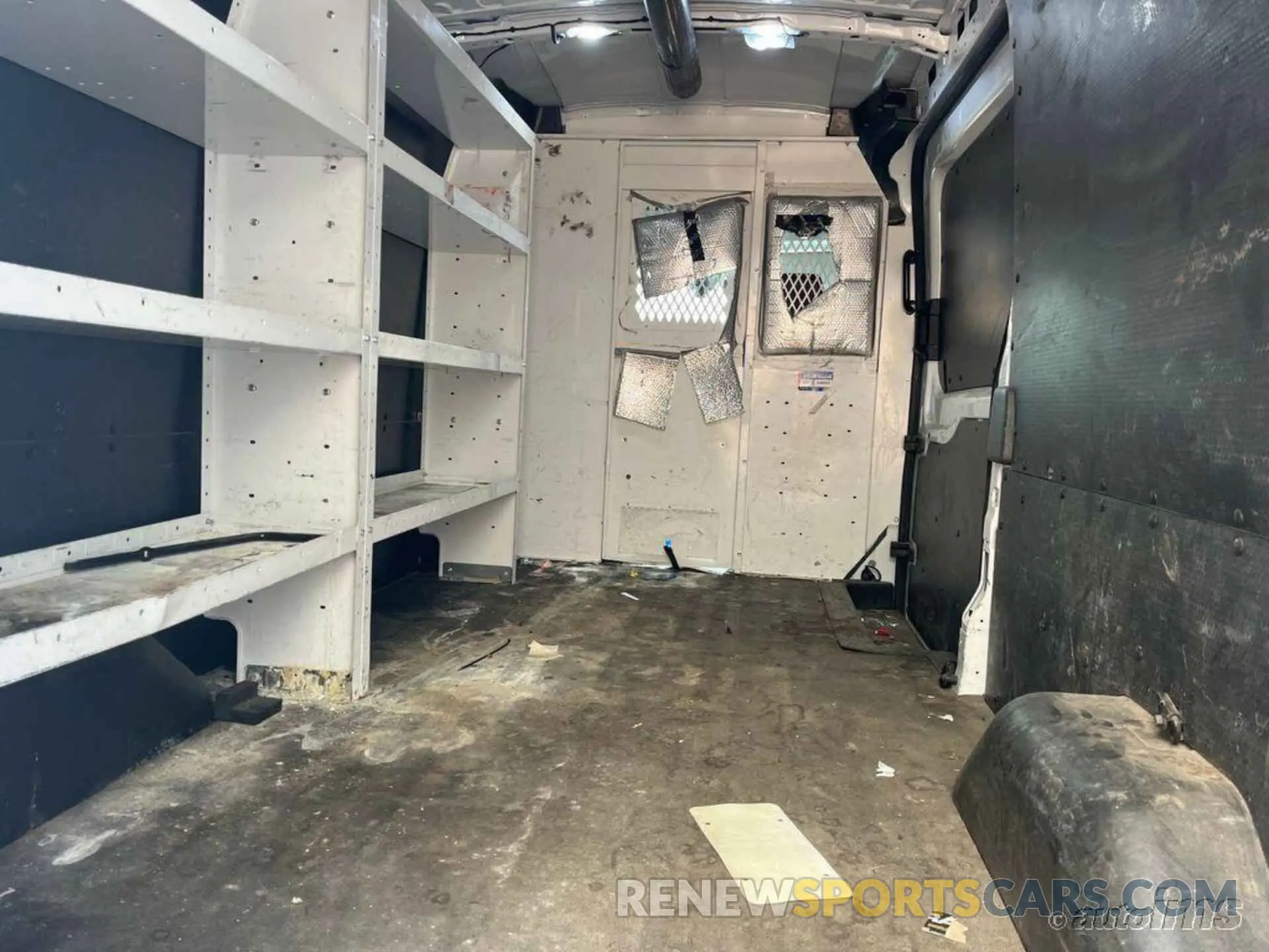 9 Фотография поврежденного автомобиля 1FTBR1C89LKB74115 FORD TRANSIT 2020