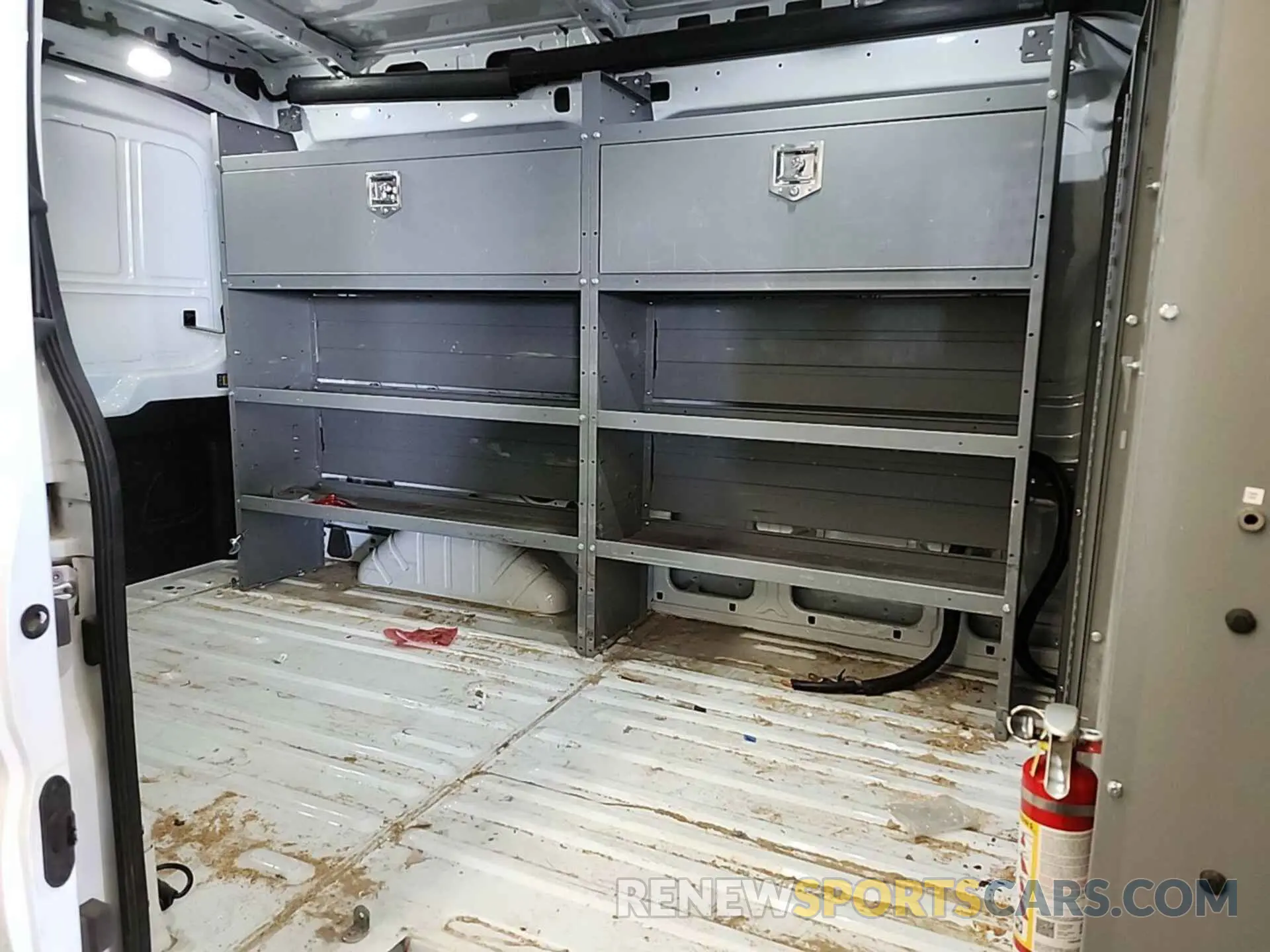 2 Фотография поврежденного автомобиля 1FTBR1CG0LKB75399 FORD TRANSIT 2020