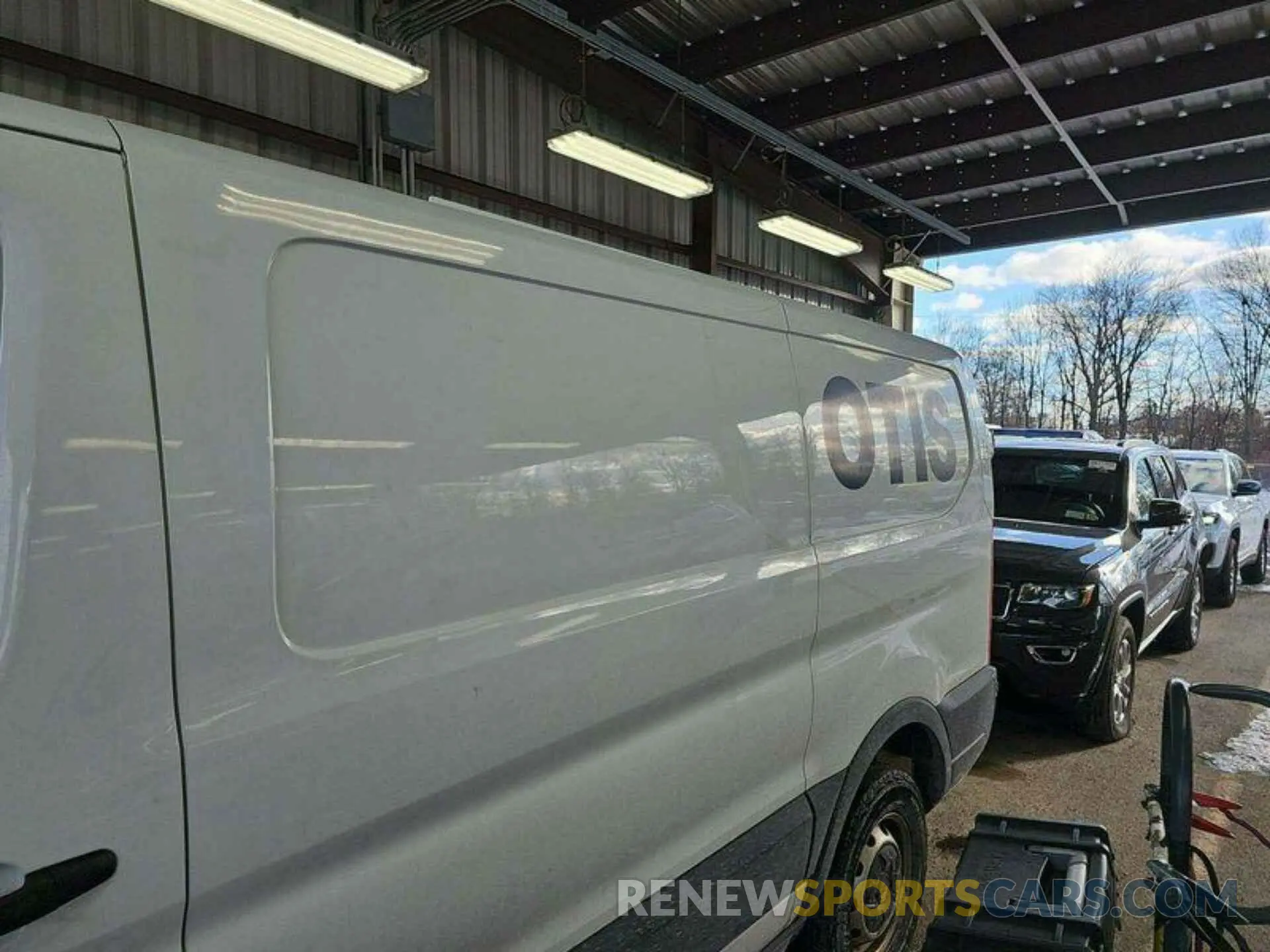 19 Фотография поврежденного автомобиля 1FTBR1Y82LKB08403 FORD TRANSIT 2020
